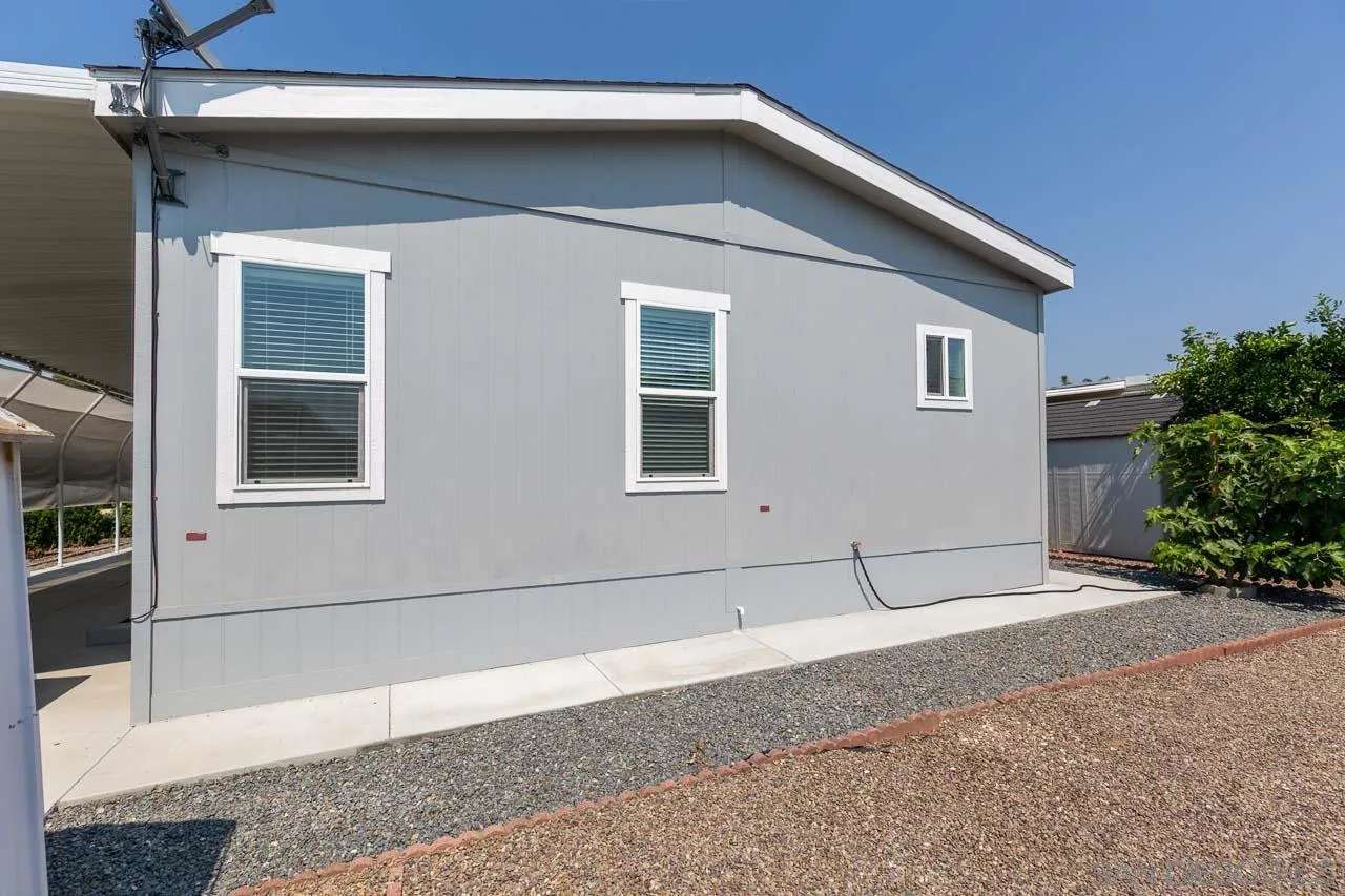 https://cdn.realtyfeed.com/cdn/127/250033416/0a35ae4d28124e0ff299db5fb31d1490.webp