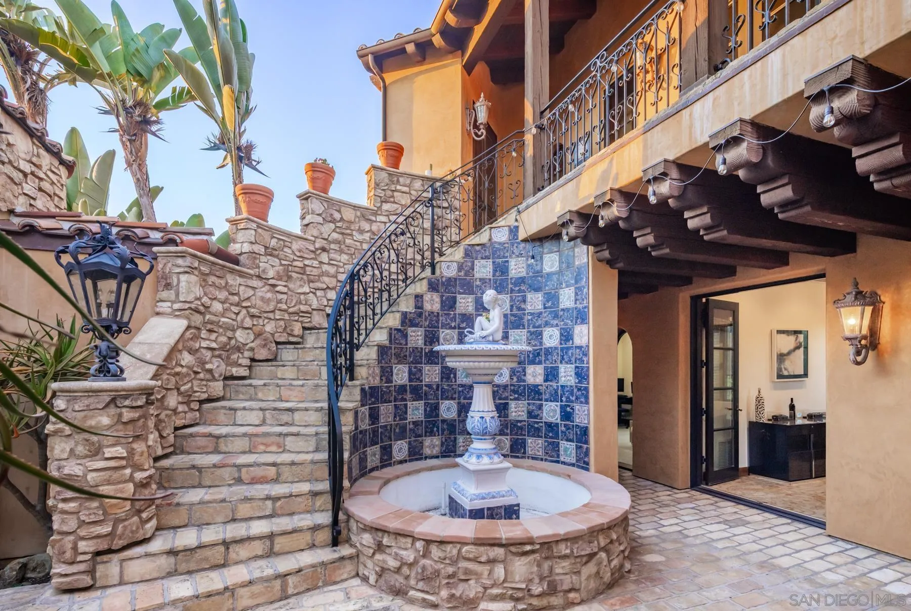 https://cdn.realtyfeed.com/cdn/127/250033419/0dc0fe67014dec1d19caf1bf5ab29102.webp