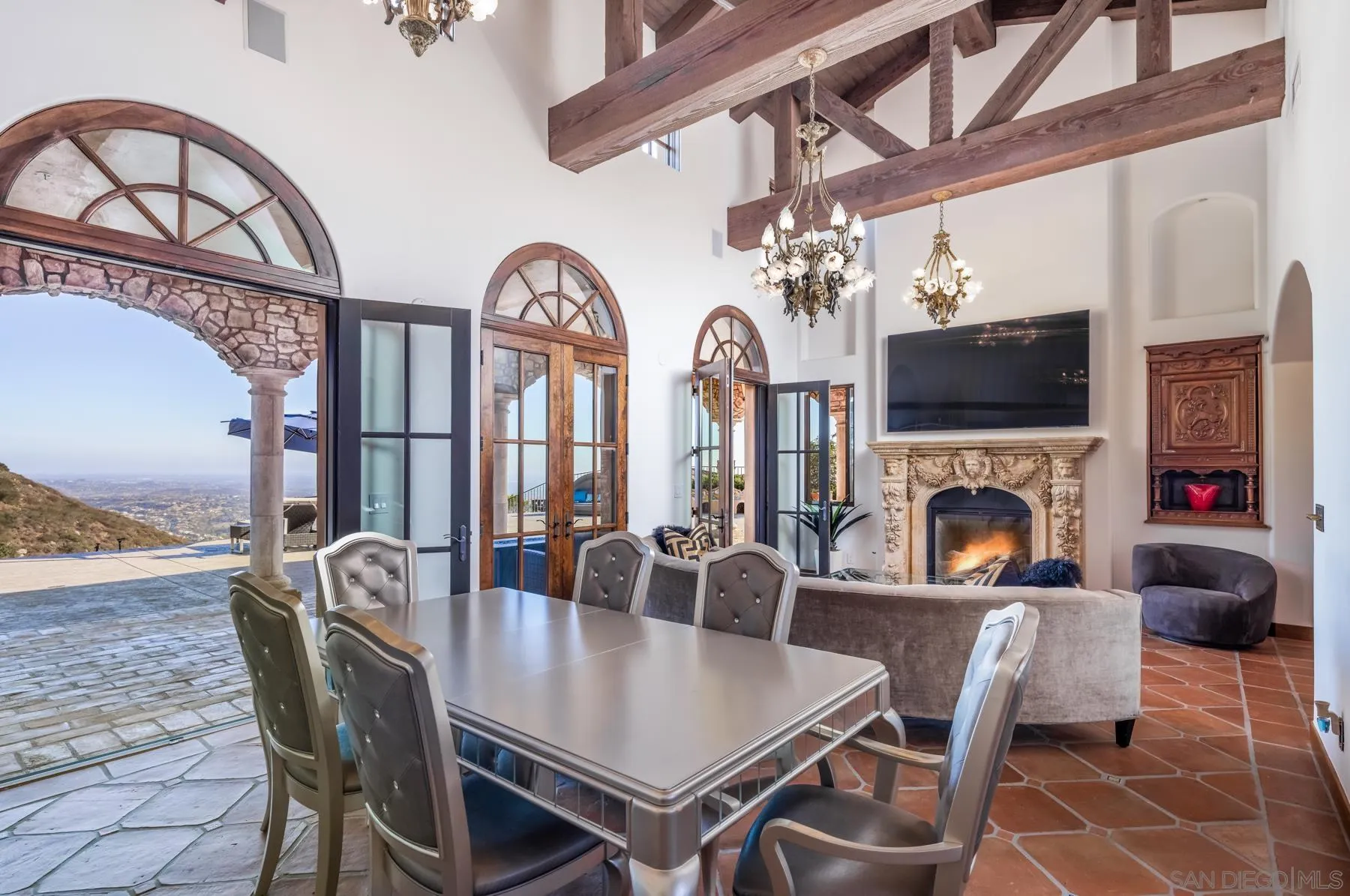 https://cdn.realtyfeed.com/cdn/127/250033419/5d8f84d8ce9a008b94c2ecfd715ef416.webp