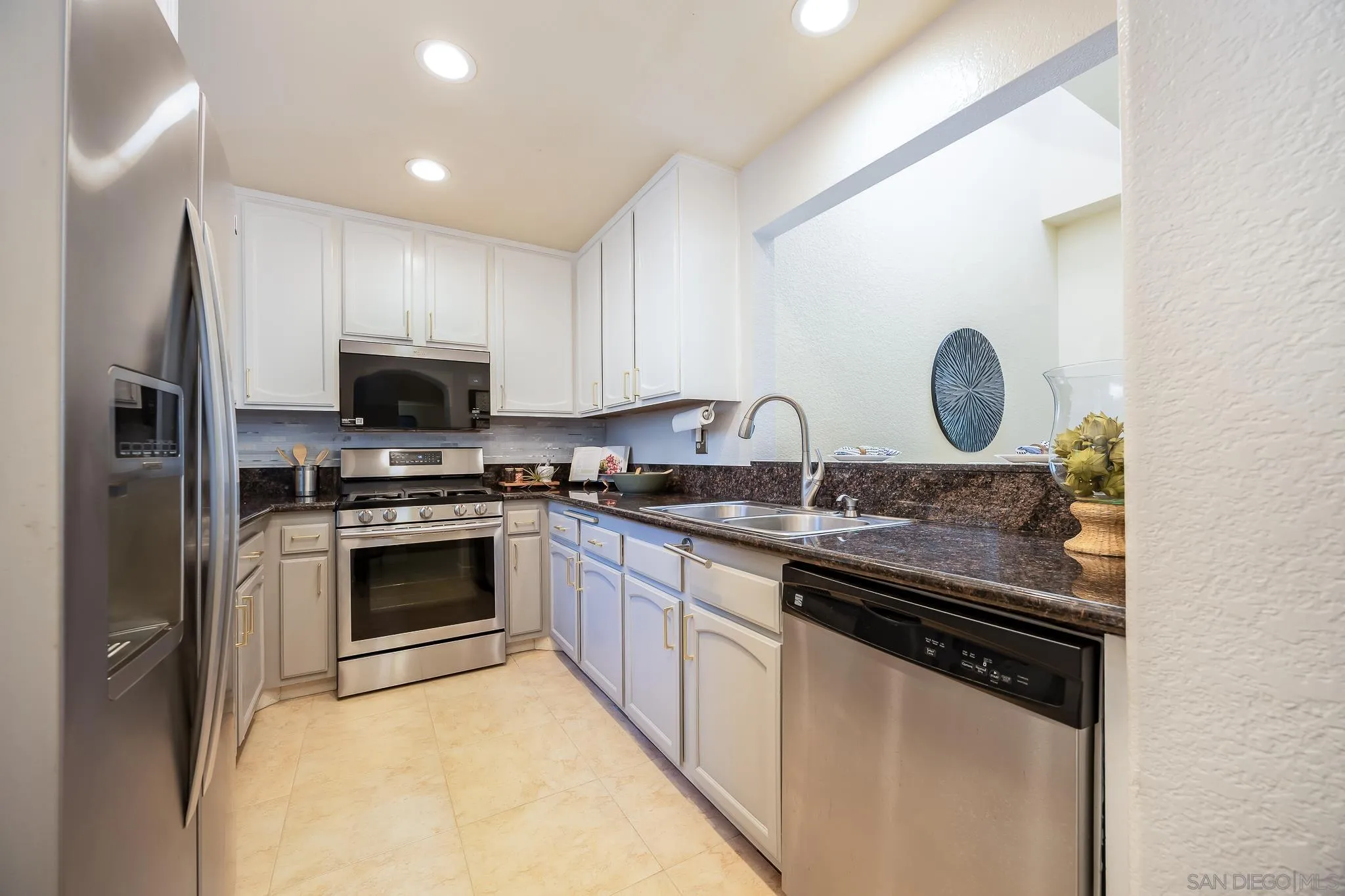 Photo #9: 250033420 Listing: Photo #9