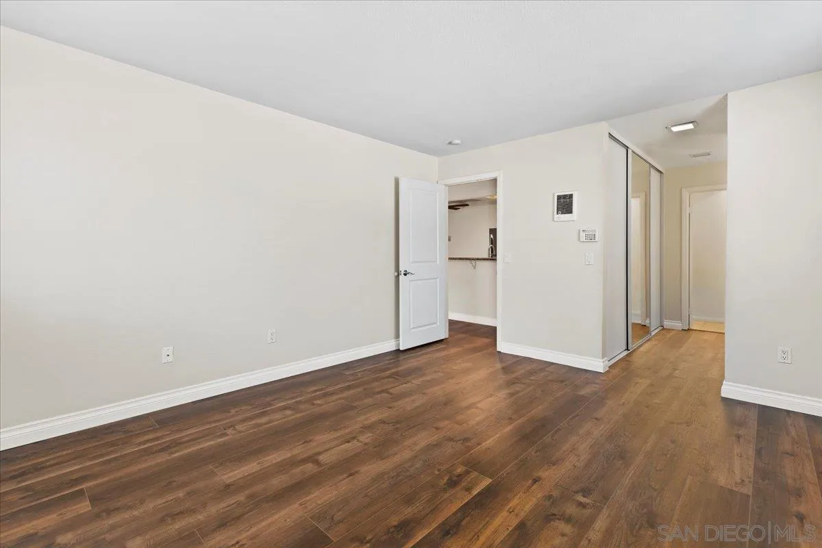 Photo #19: 250033423 Listing: Photo #19