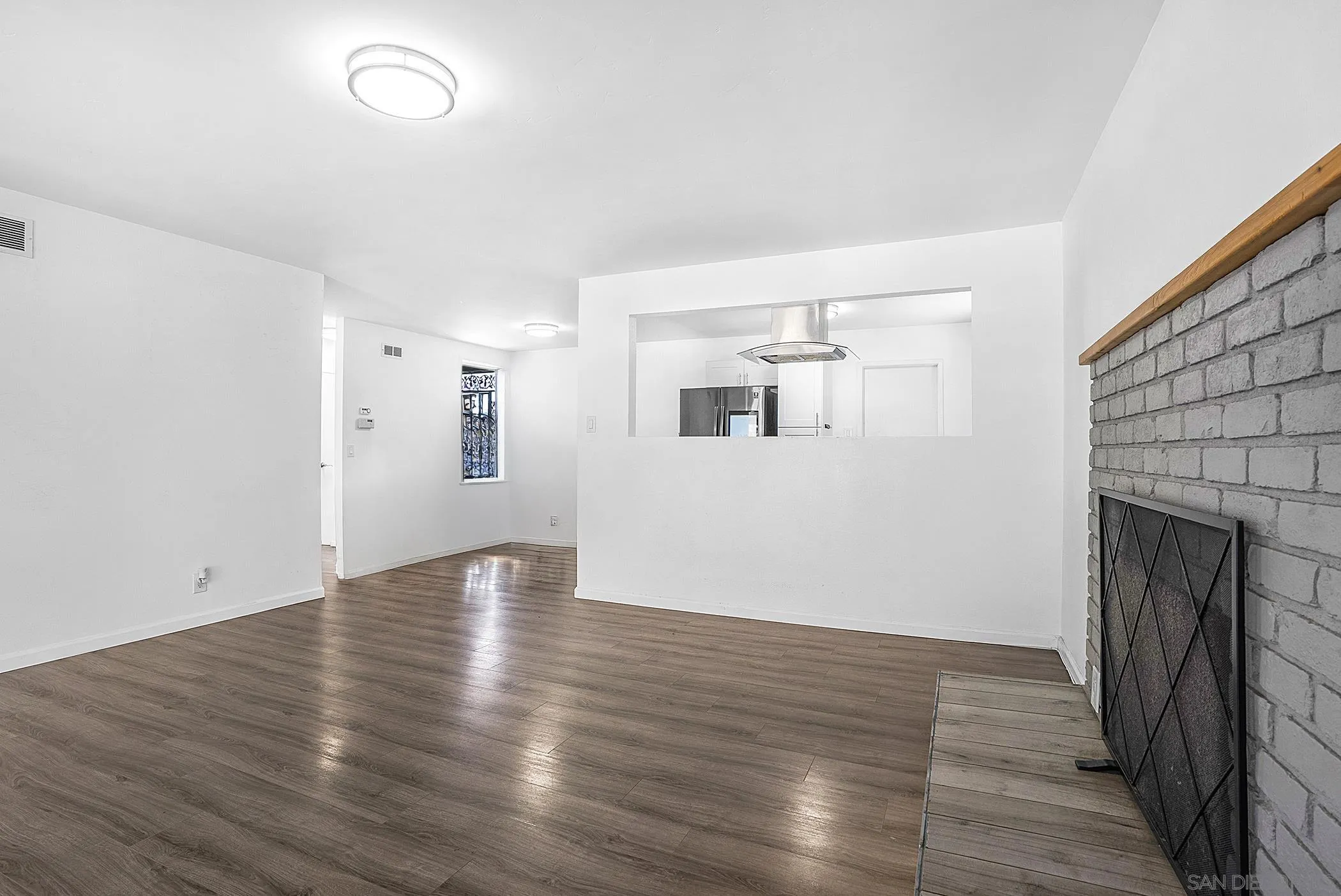 https://cdn.realtyfeed.com/cdn/127/250033425/0975387161c65eab6cbcdcf096636a7b.webp