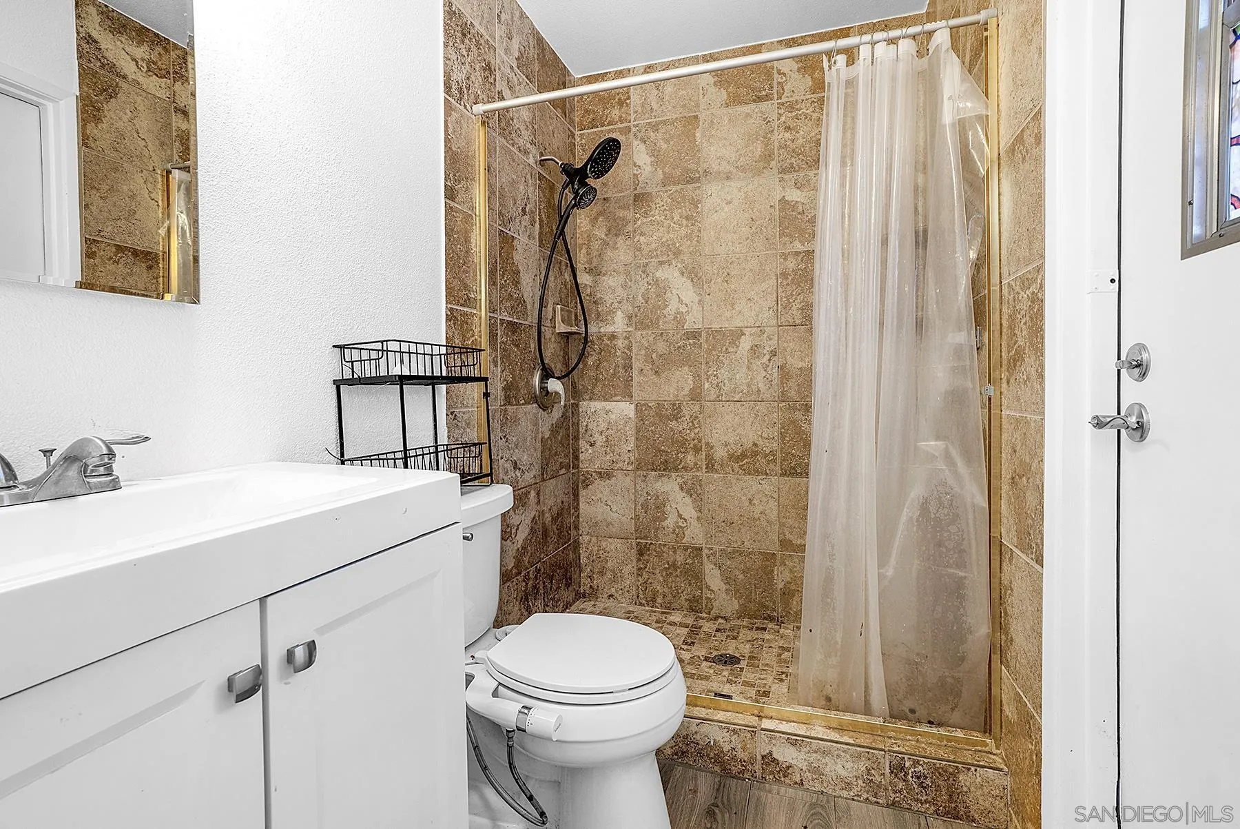 https://cdn.realtyfeed.com/cdn/127/250033425/15f6c46de2b132ab61e605795bd34114.webp