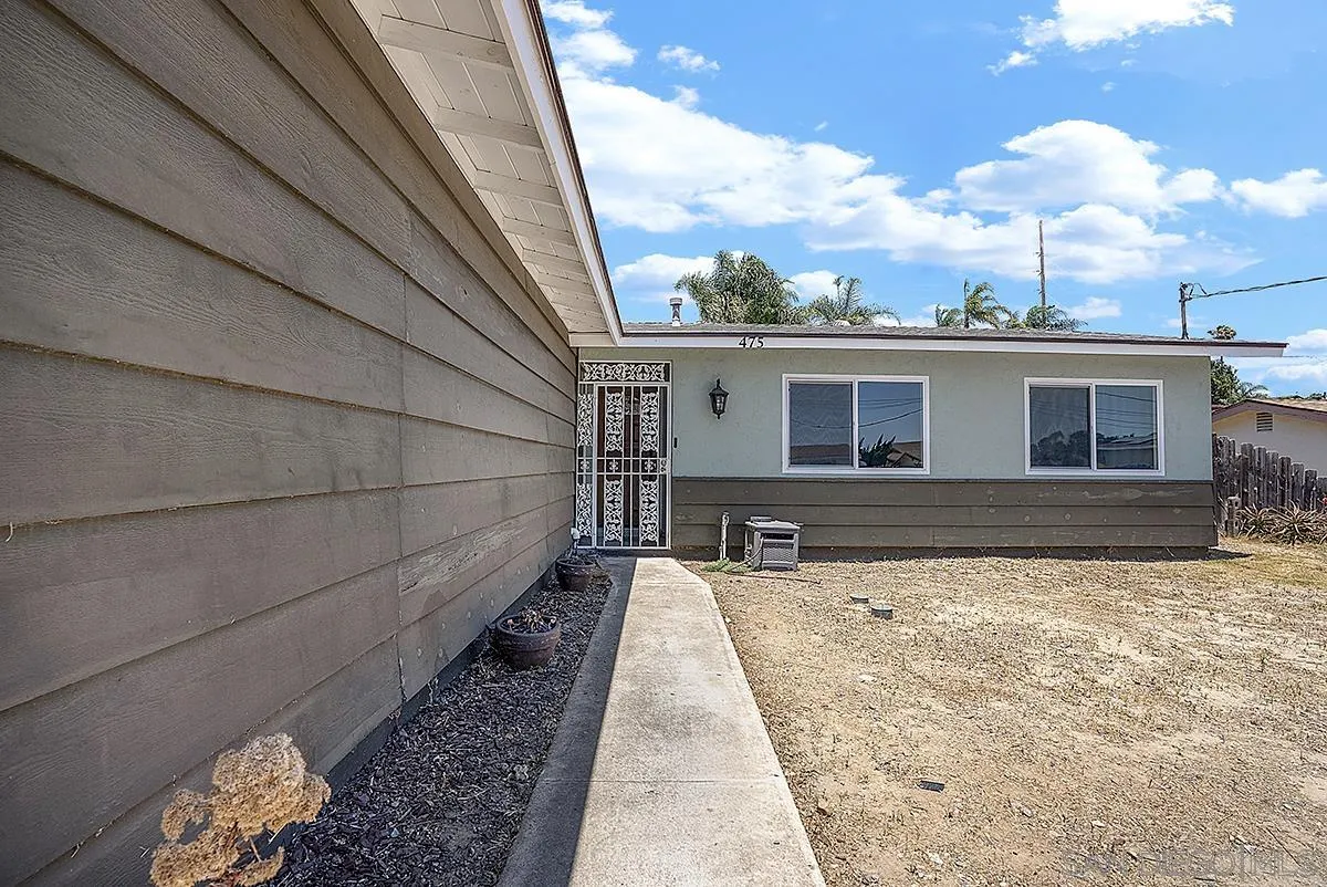 https://cdn.realtyfeed.com/cdn/127/250033425/db2a05d6bc94a54685d7062256ba9481.webp