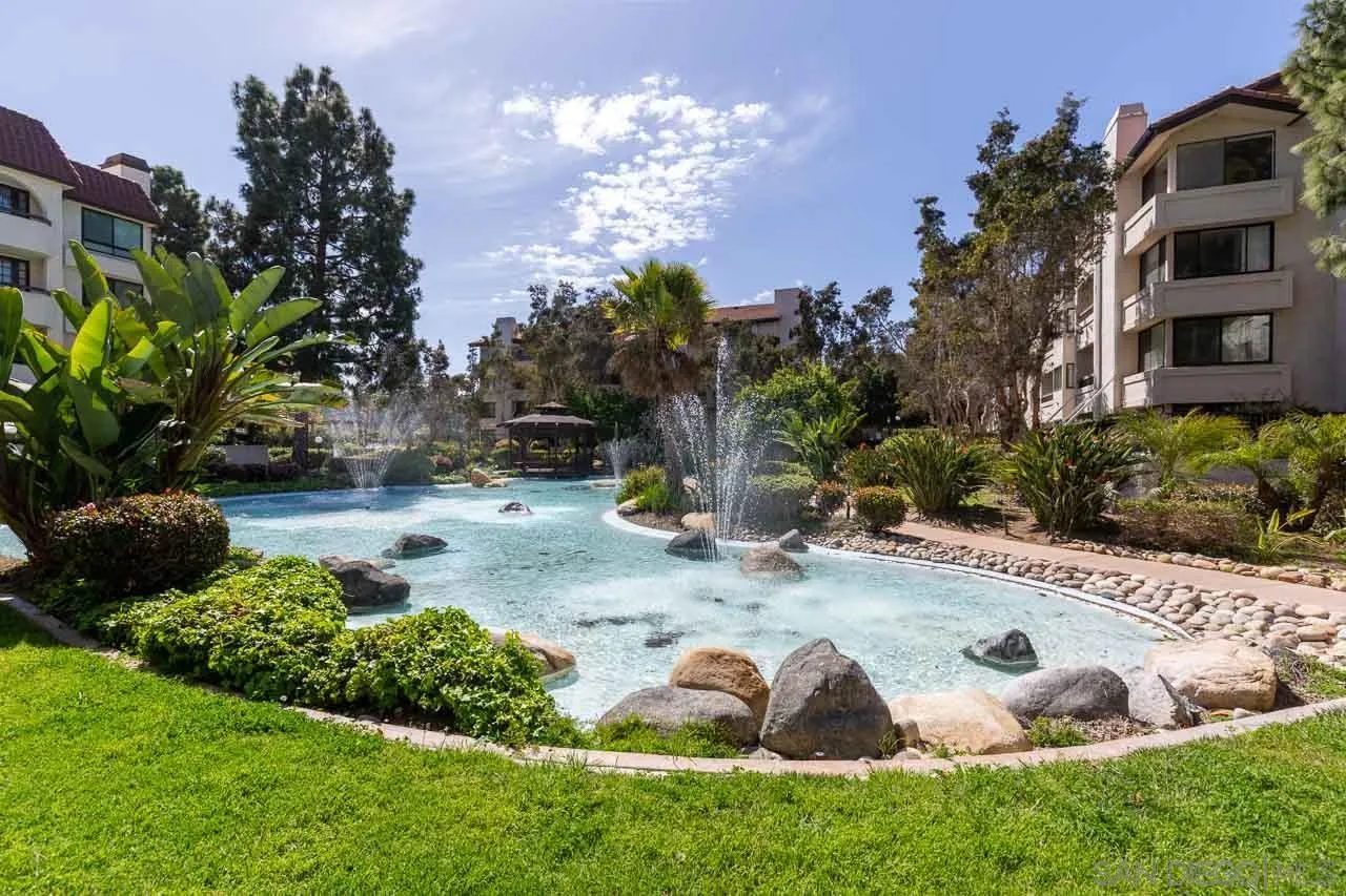 Photo #3: 250033428 Listing 