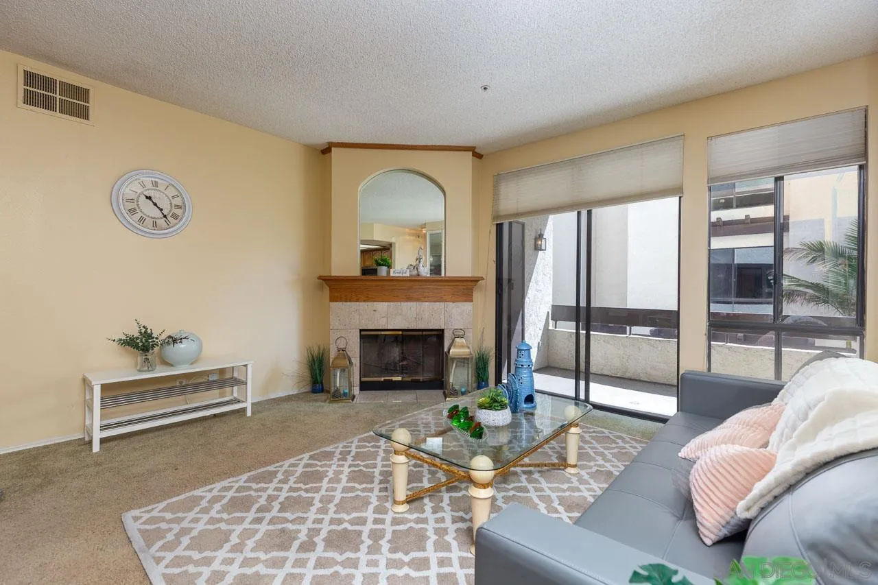 Photo #5: 250033428 Listing 