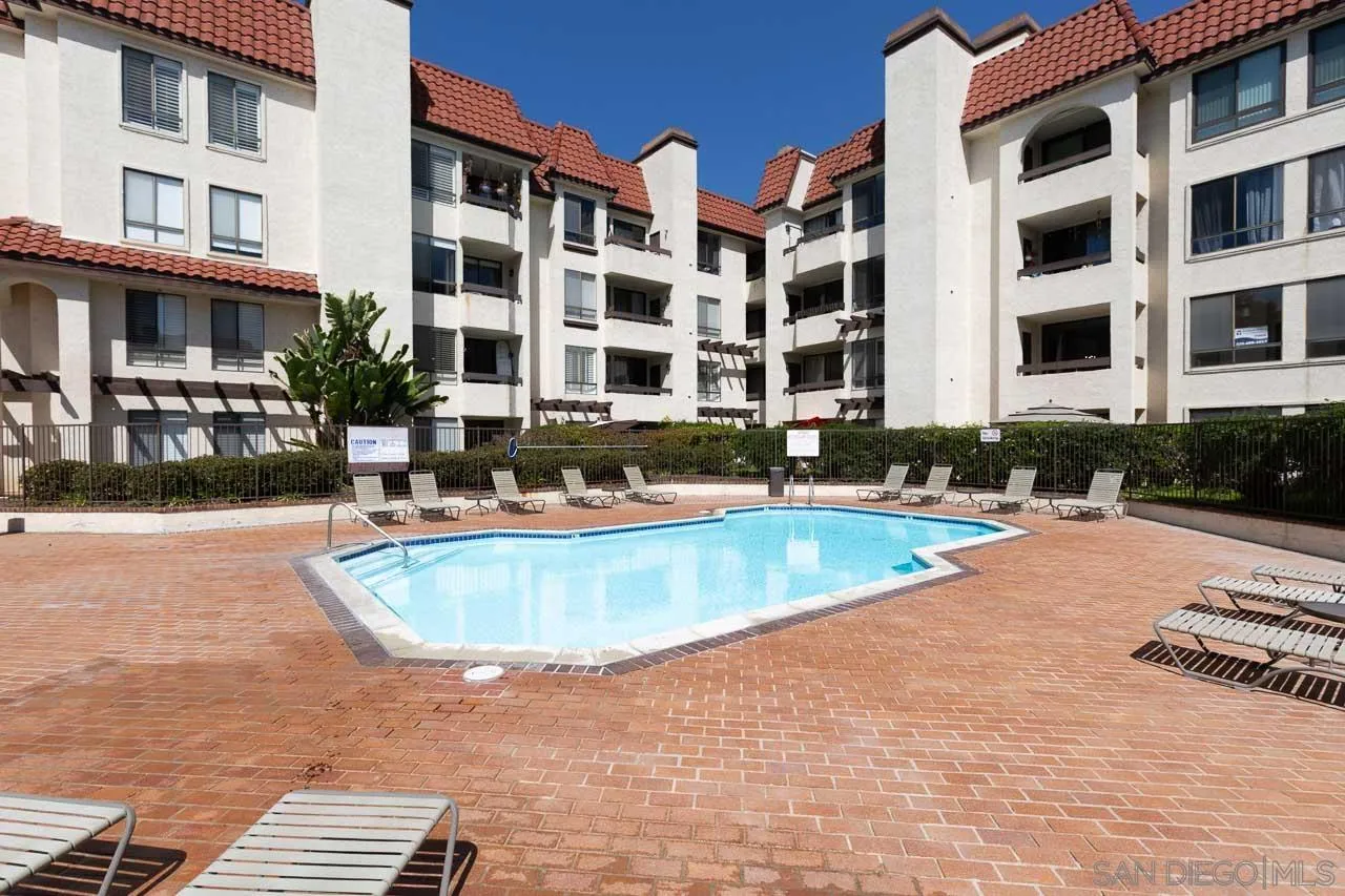 Photo #4: 250033428 Listing 