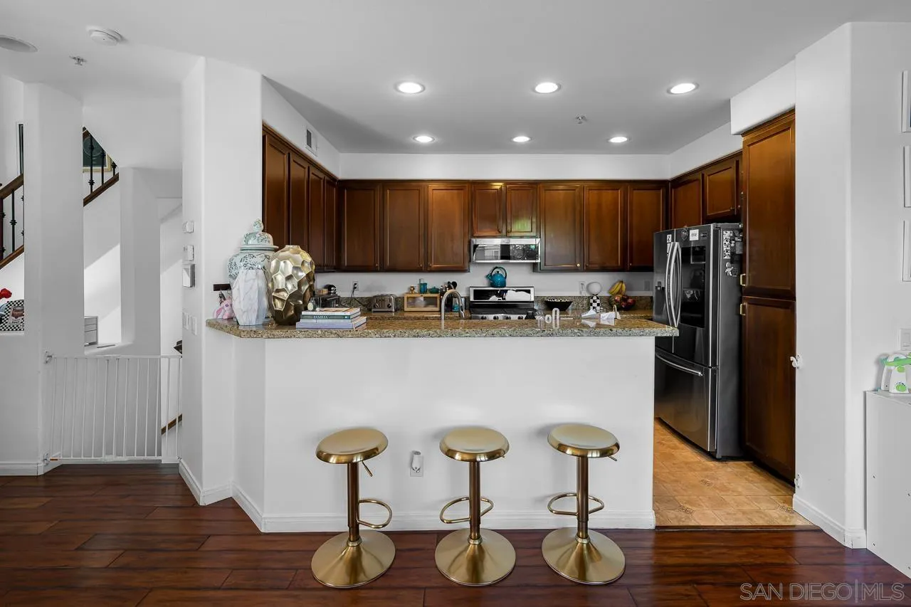 Photo #7: 250033431 Listing: Photo #7