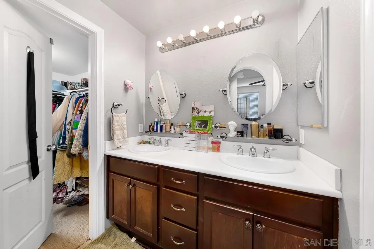 Photo #10: 250033431 Listing: Photo #10