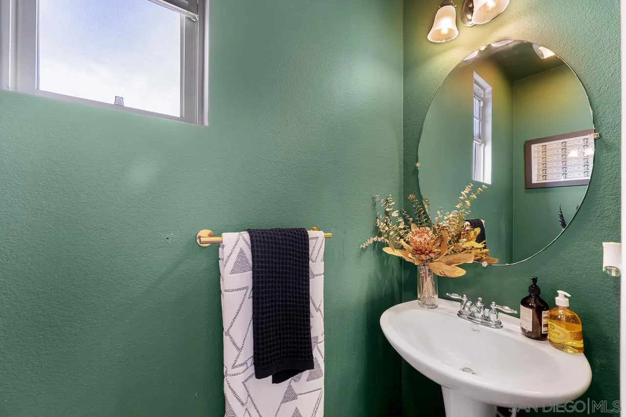 Photo #13: 250033431 Listing: Photo #13