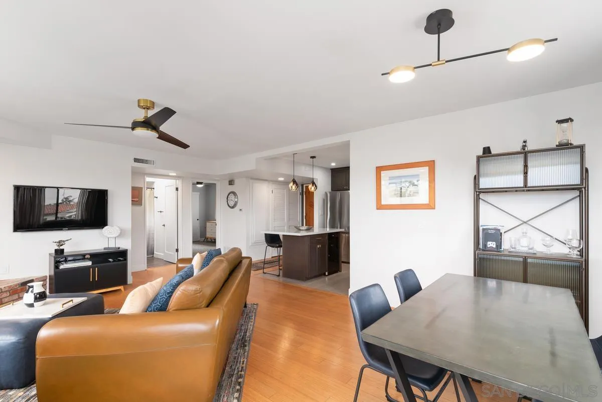 Photo #9: 250033433 Listing: Photo #9