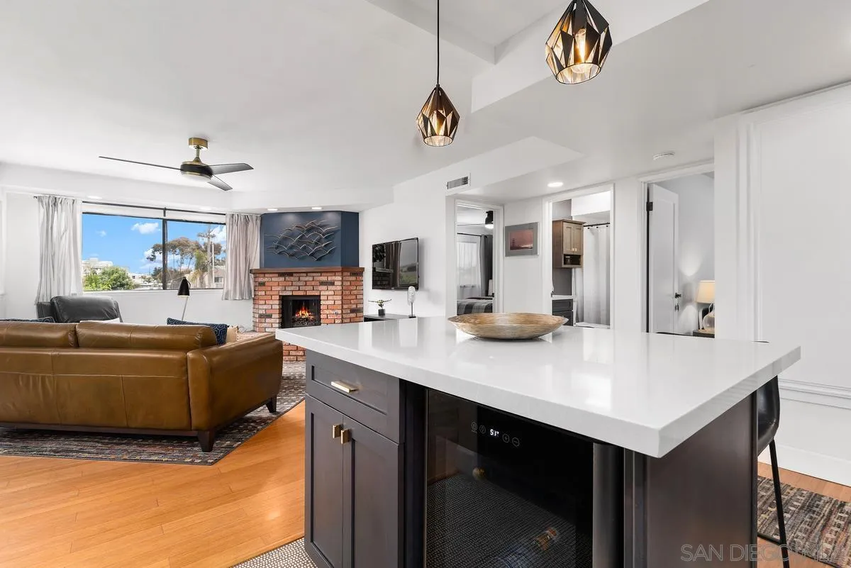 Photo #5: 250033433 Listing 