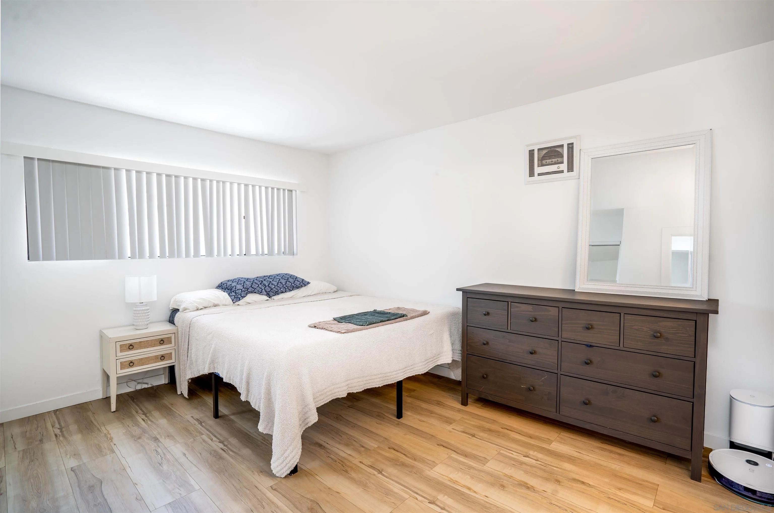 Photo #10: 250033437 Listing: Photo #10