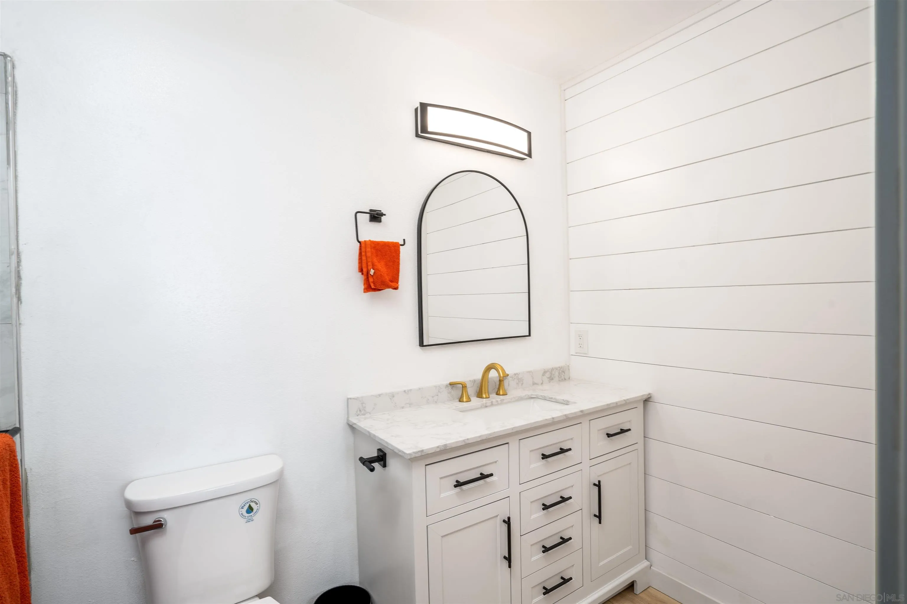 Photo #12: 250033437 Listing: Photo #12
