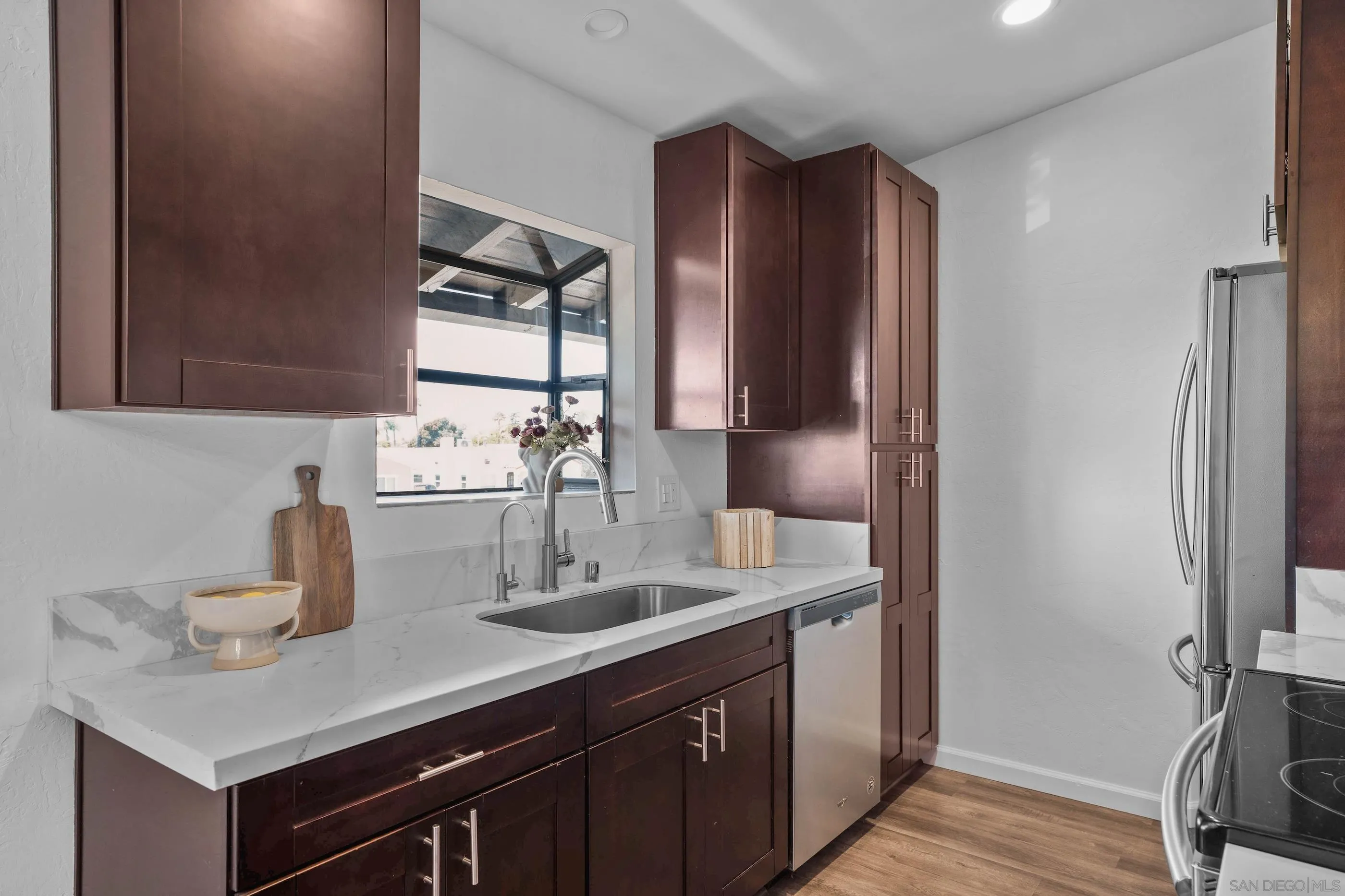 Photo #4: 250033443 Listing 