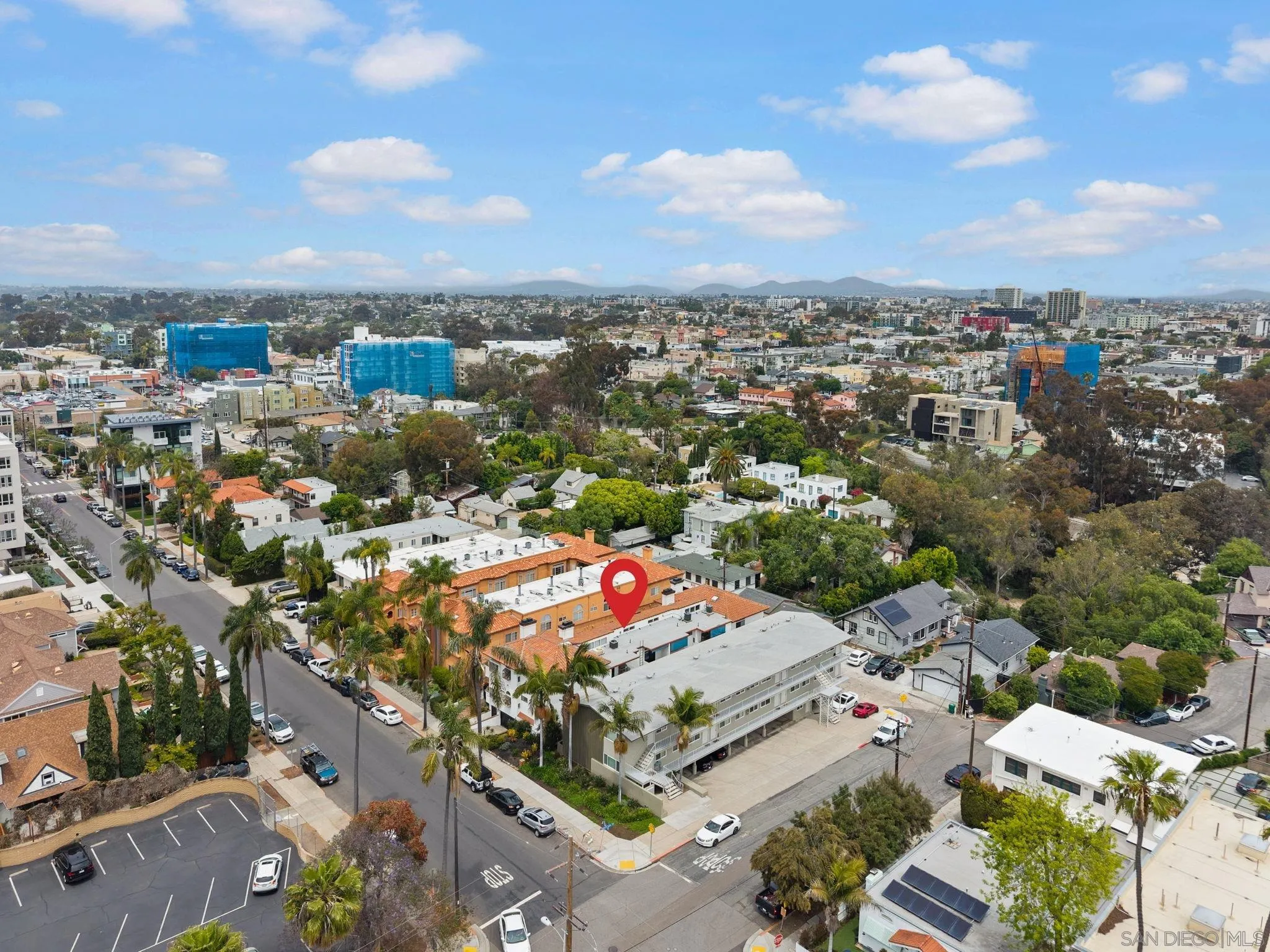 https://cdn.realtyfeed.com/cdn/127/250033444/19e9d448d38077544ecaec8749f9d2f3.webp