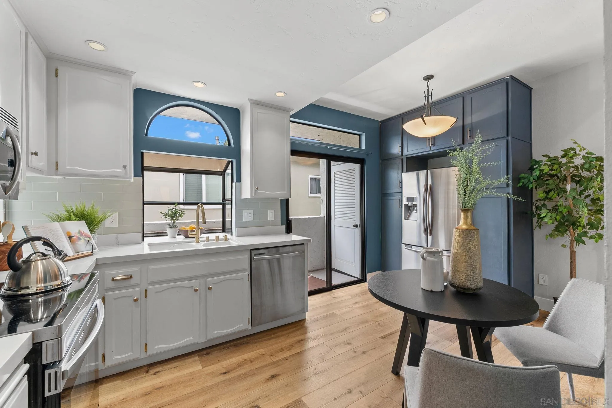 https://cdn.realtyfeed.com/cdn/127/250033444/c5f8a9bc680c50db715c4521ae4c9678.webp