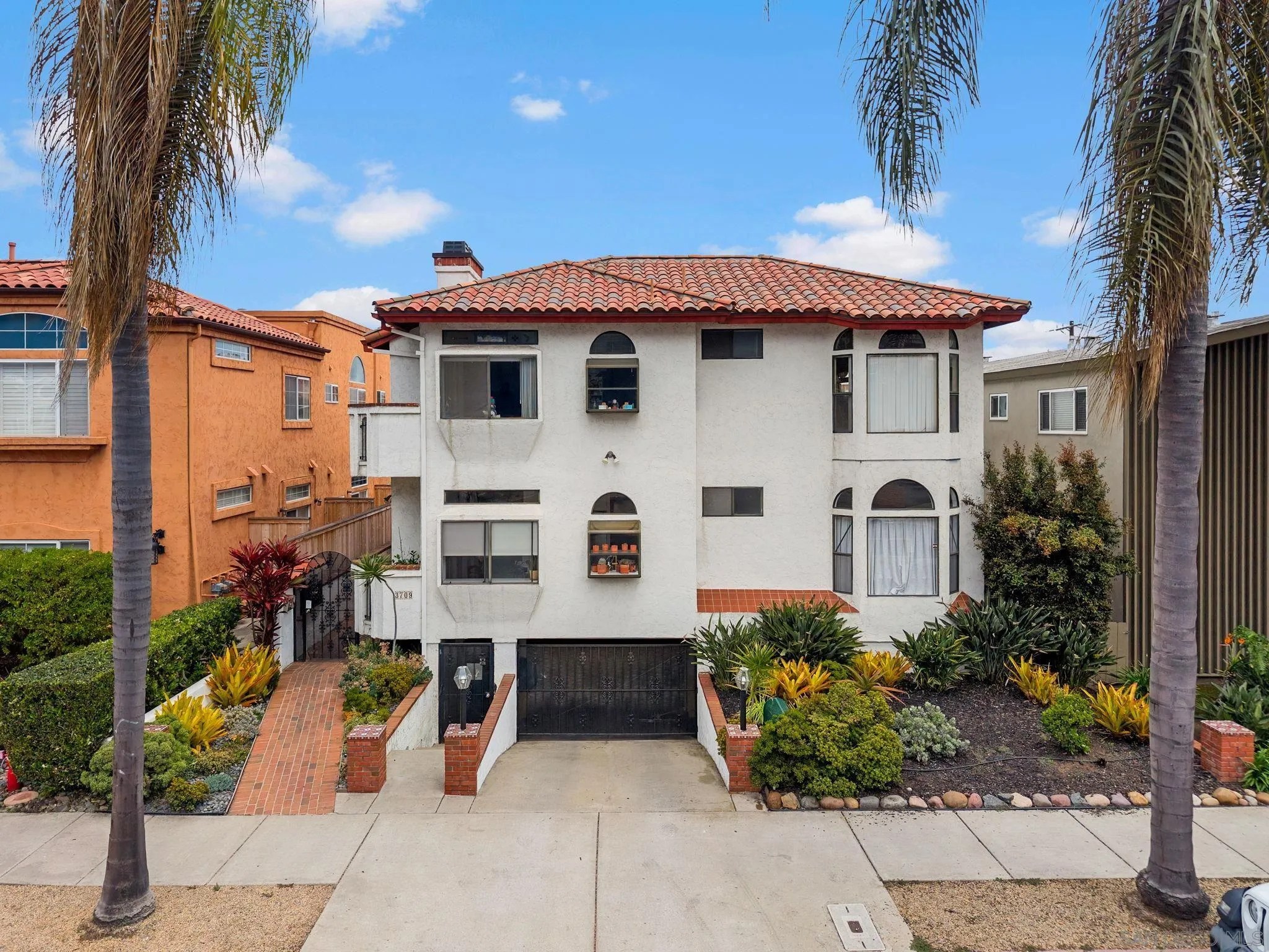 Photo #2: 250033444 Listing 