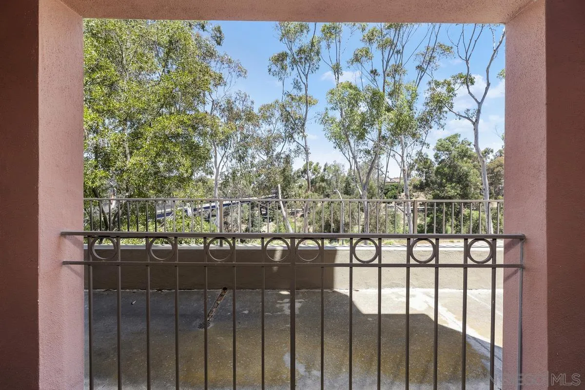 Photo #12: 250033447 Listing: Photo #12