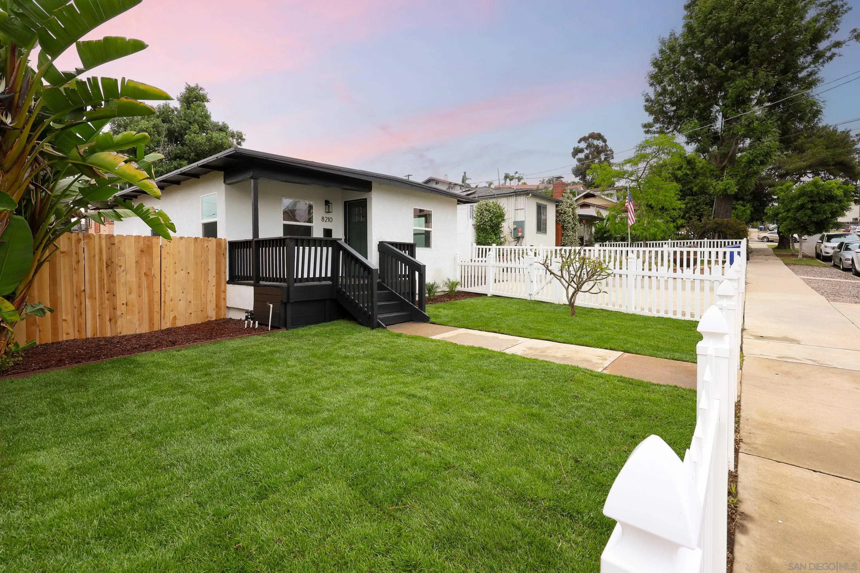 https://cdn.realtyfeed.com/cdn/127/250033451/09abad6c21502342c5f6df730d0017f3.webp