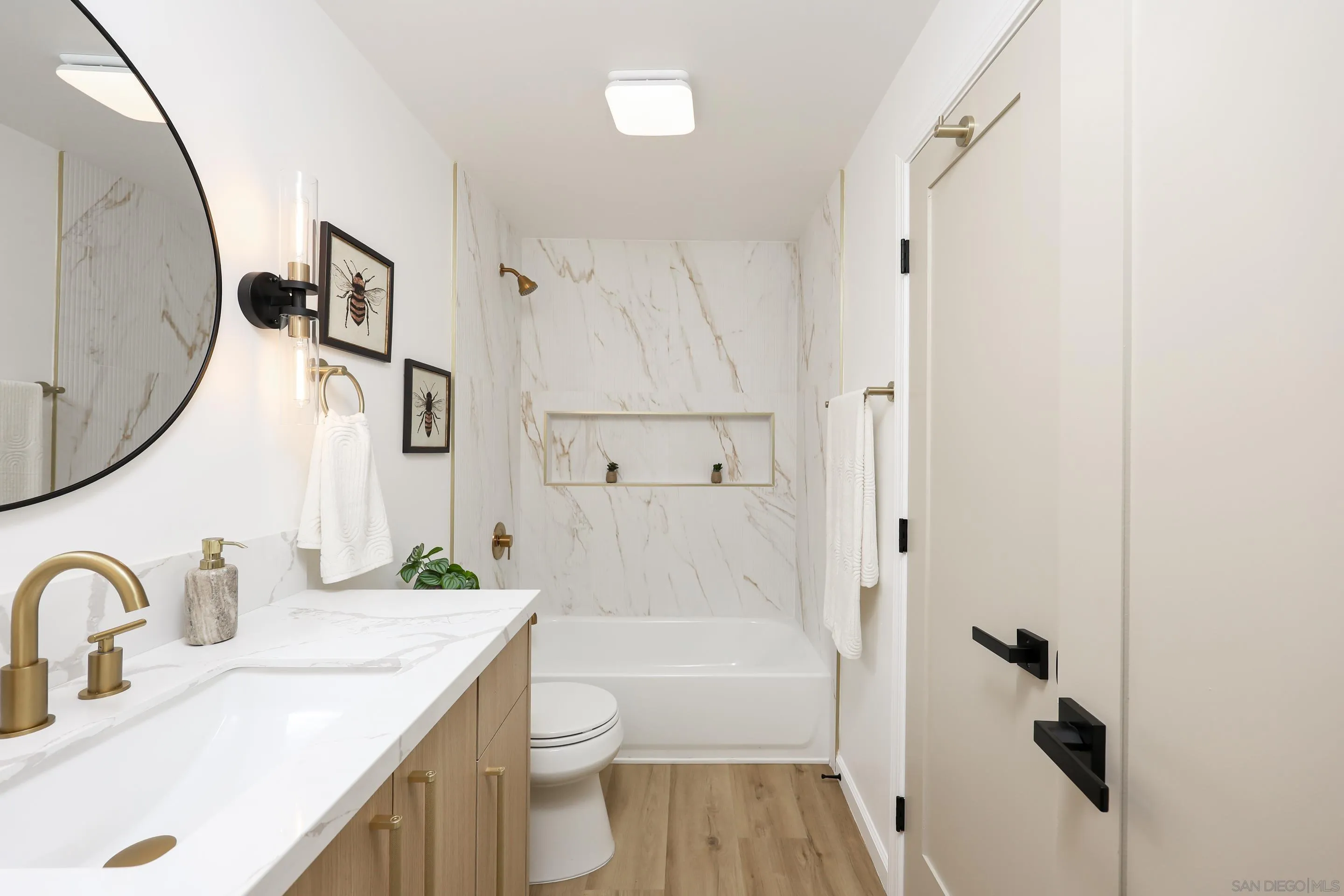 https://cdn.realtyfeed.com/cdn/127/250033451/d8ca3cd9336910b362bb7496b1dc4b90.webp