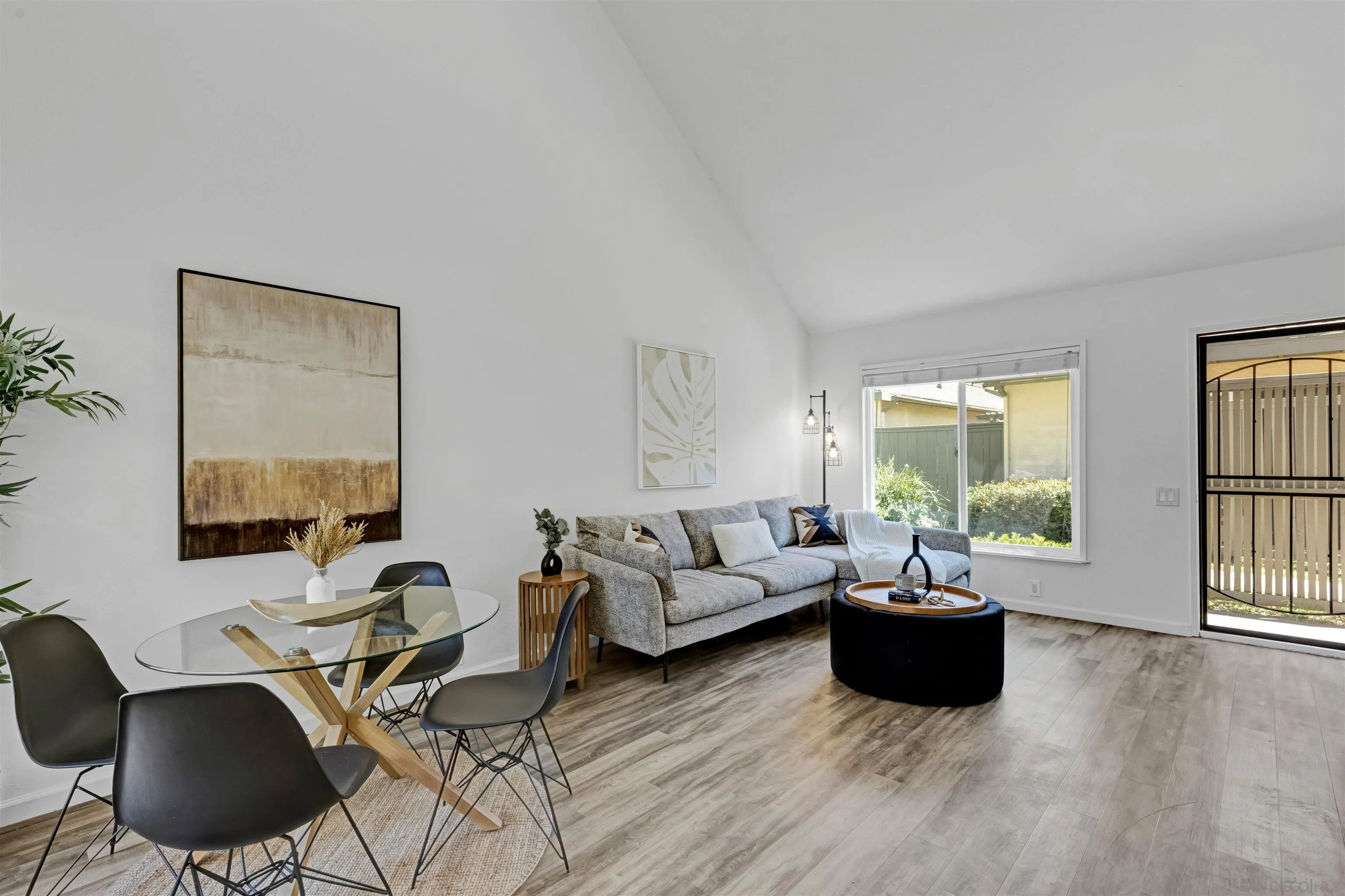 Photo #6: 250033454 Listing 