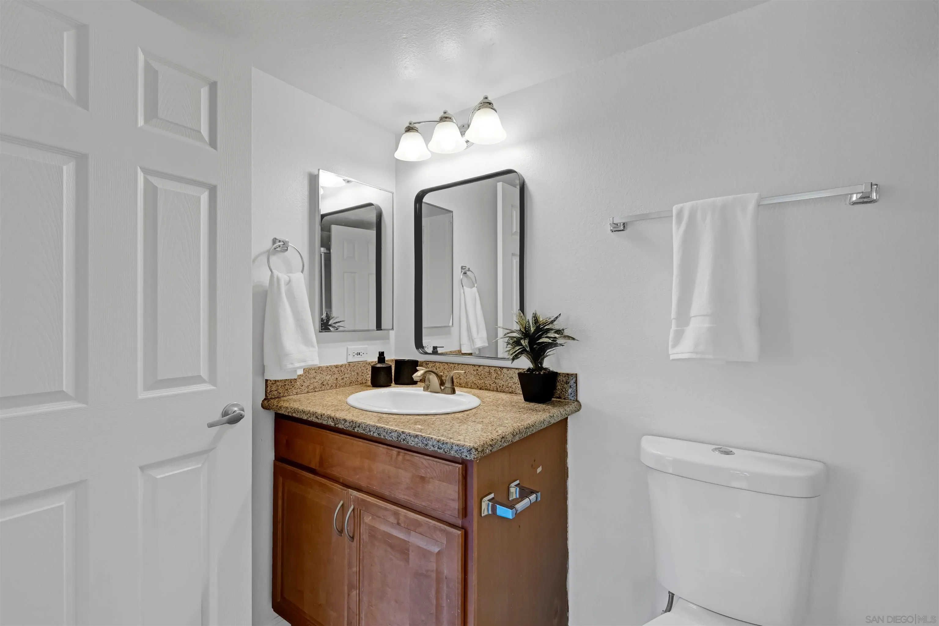 Photo #15: 250033454 Listing: Photo #15