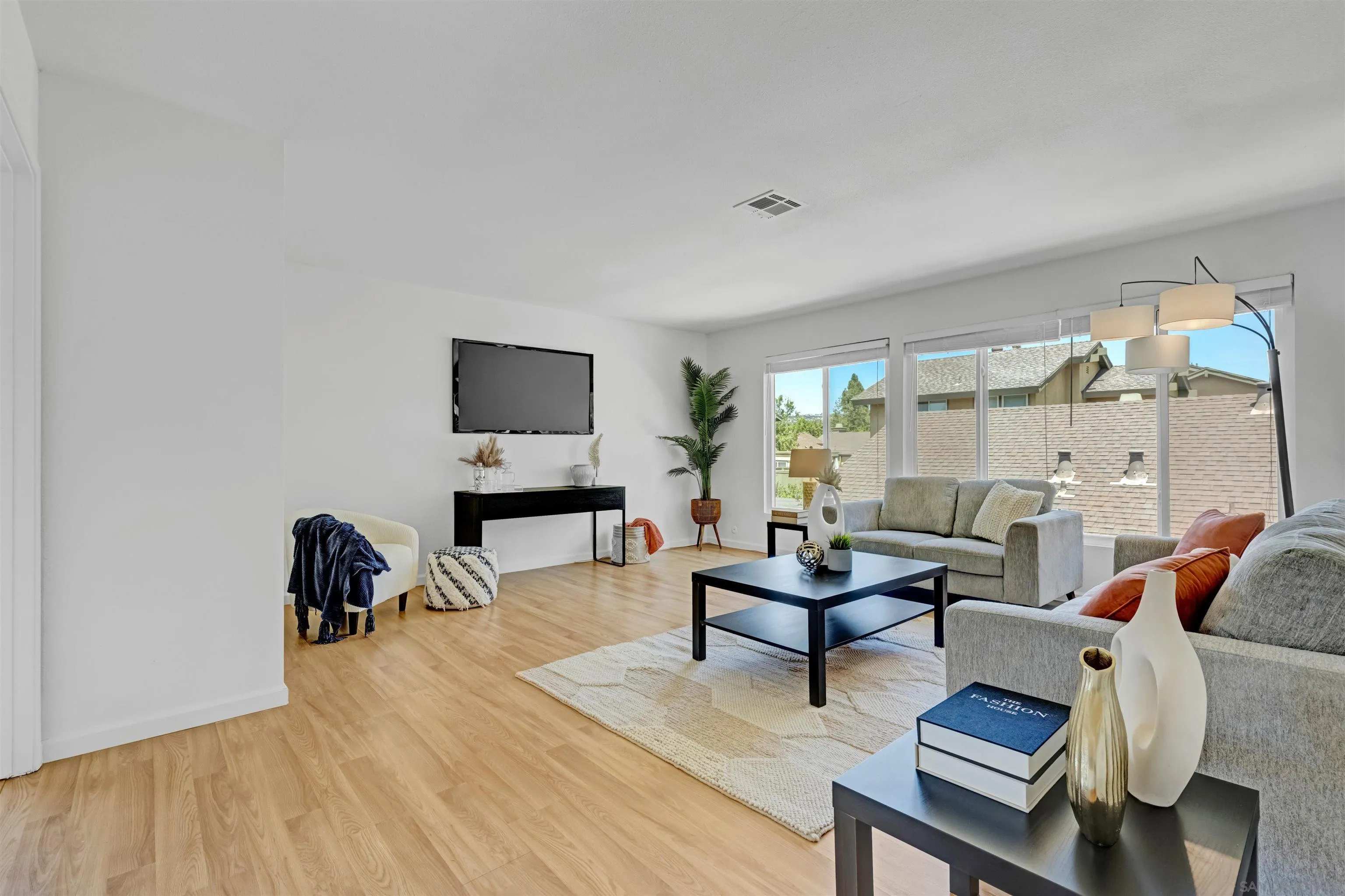 Photo #18: 250033454 Listing: Photo #18