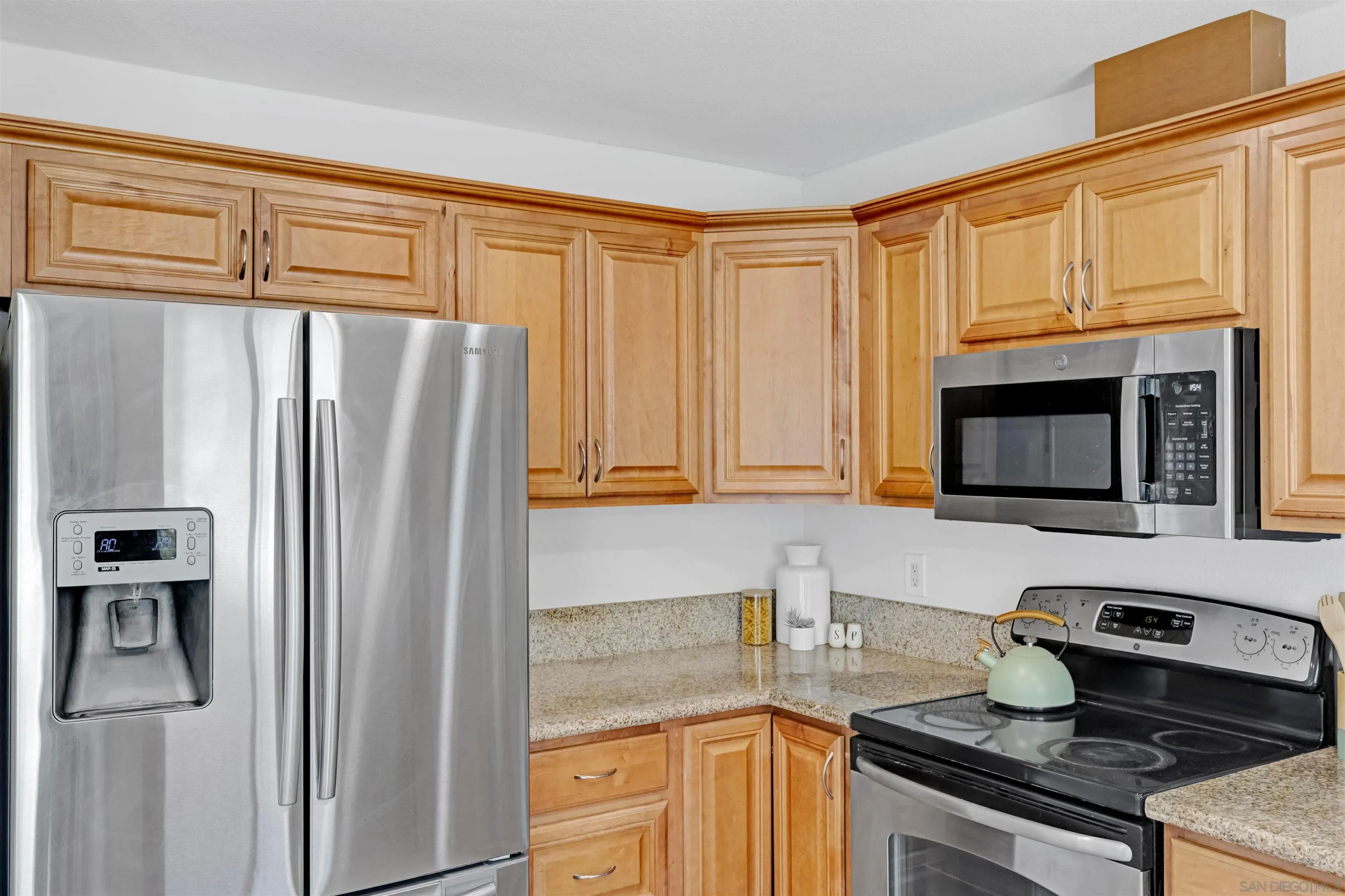 Photo #8: 250033454 Listing: Photo #8