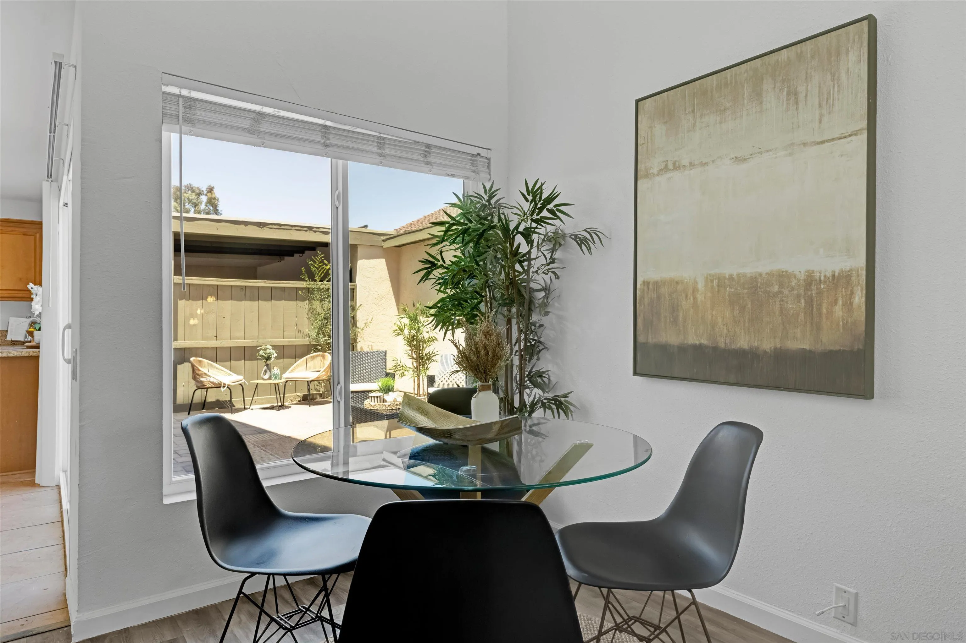 Photo #12: 250033454 Listing: Photo #12