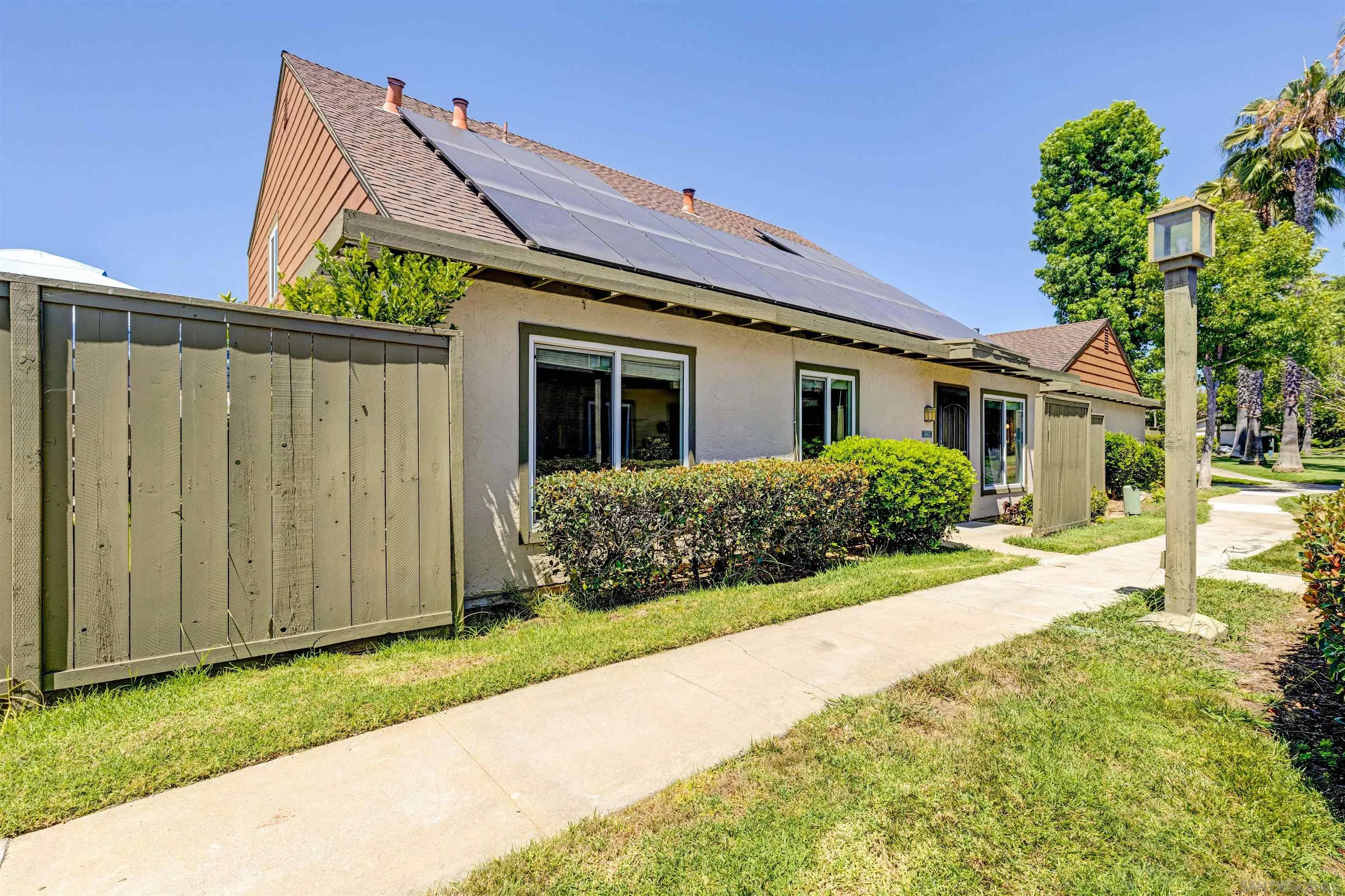 Photo #2: 250033454 Listing 