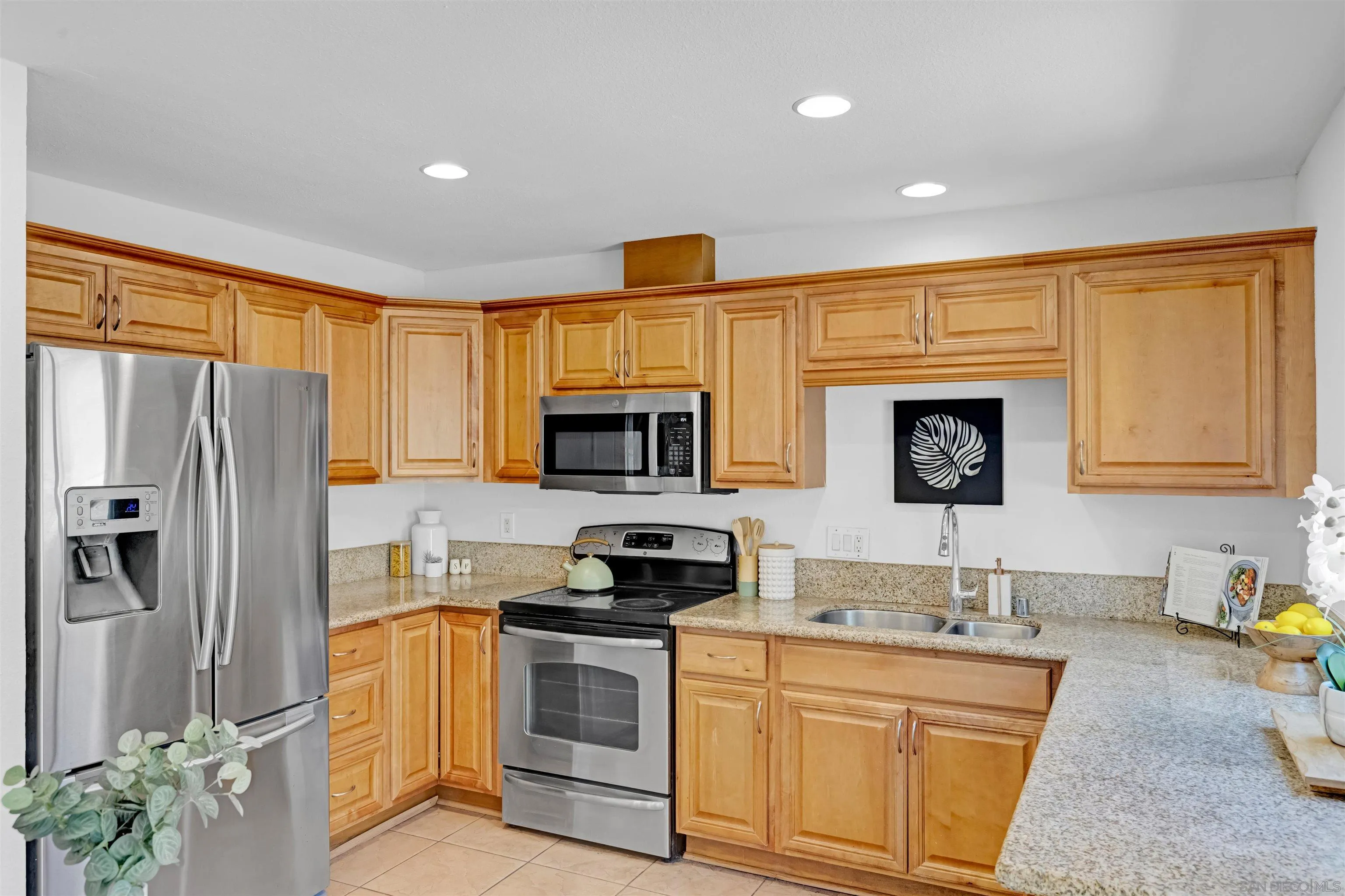 Photo #7: 250033454 Listing: Photo #7
