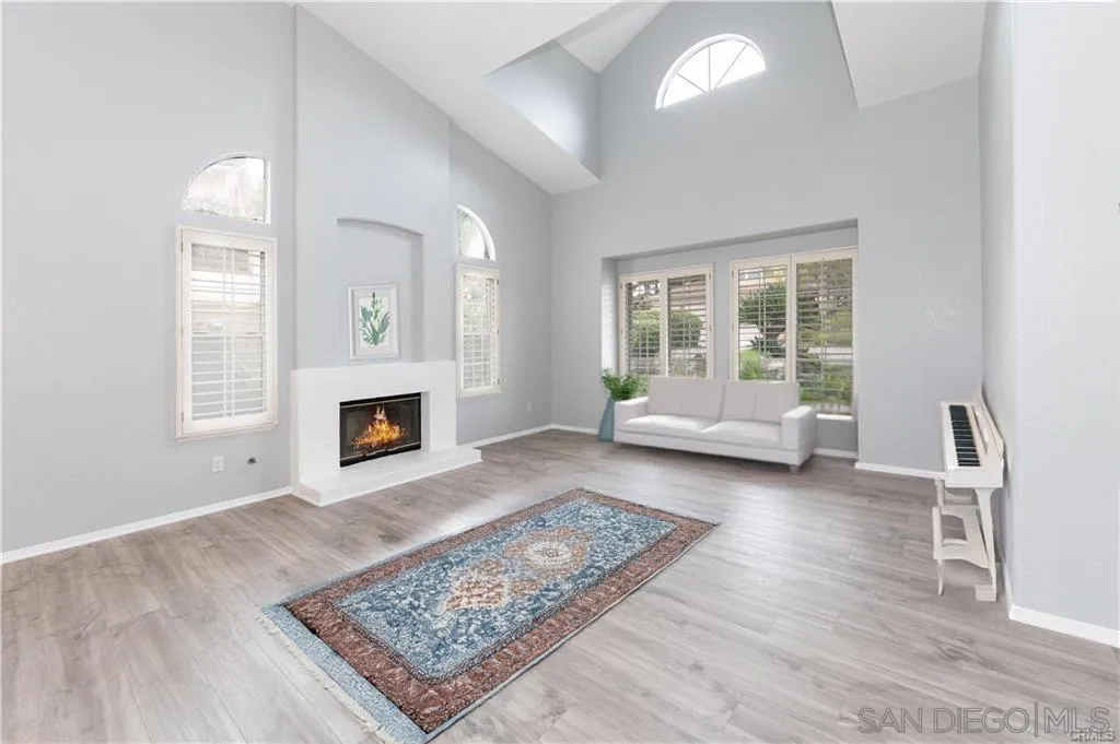 https://cdn.realtyfeed.com/cdn/127/250033458/090d0ac884d3af9d1561c05c1d974b4a.webp