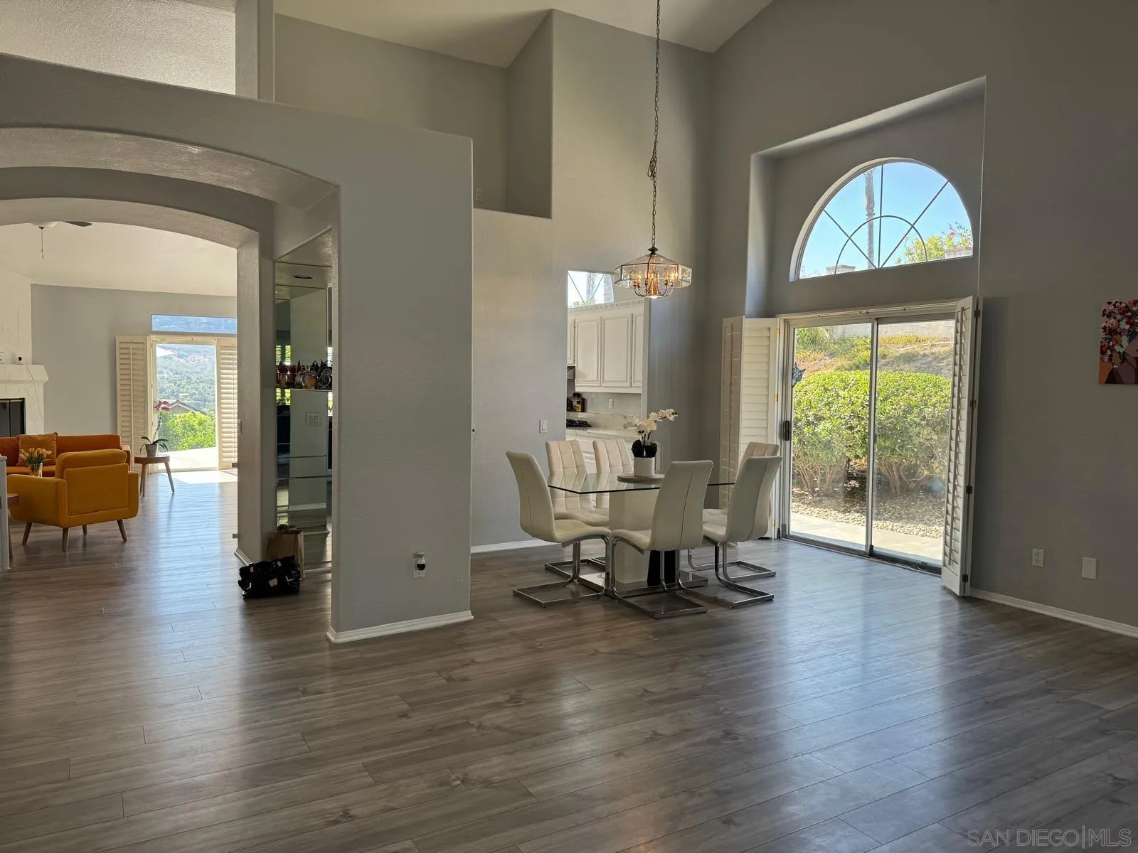 https://cdn.realtyfeed.com/cdn/127/250033458/b5b4be9e187c2d5615810d47b8e8a7eb.webp