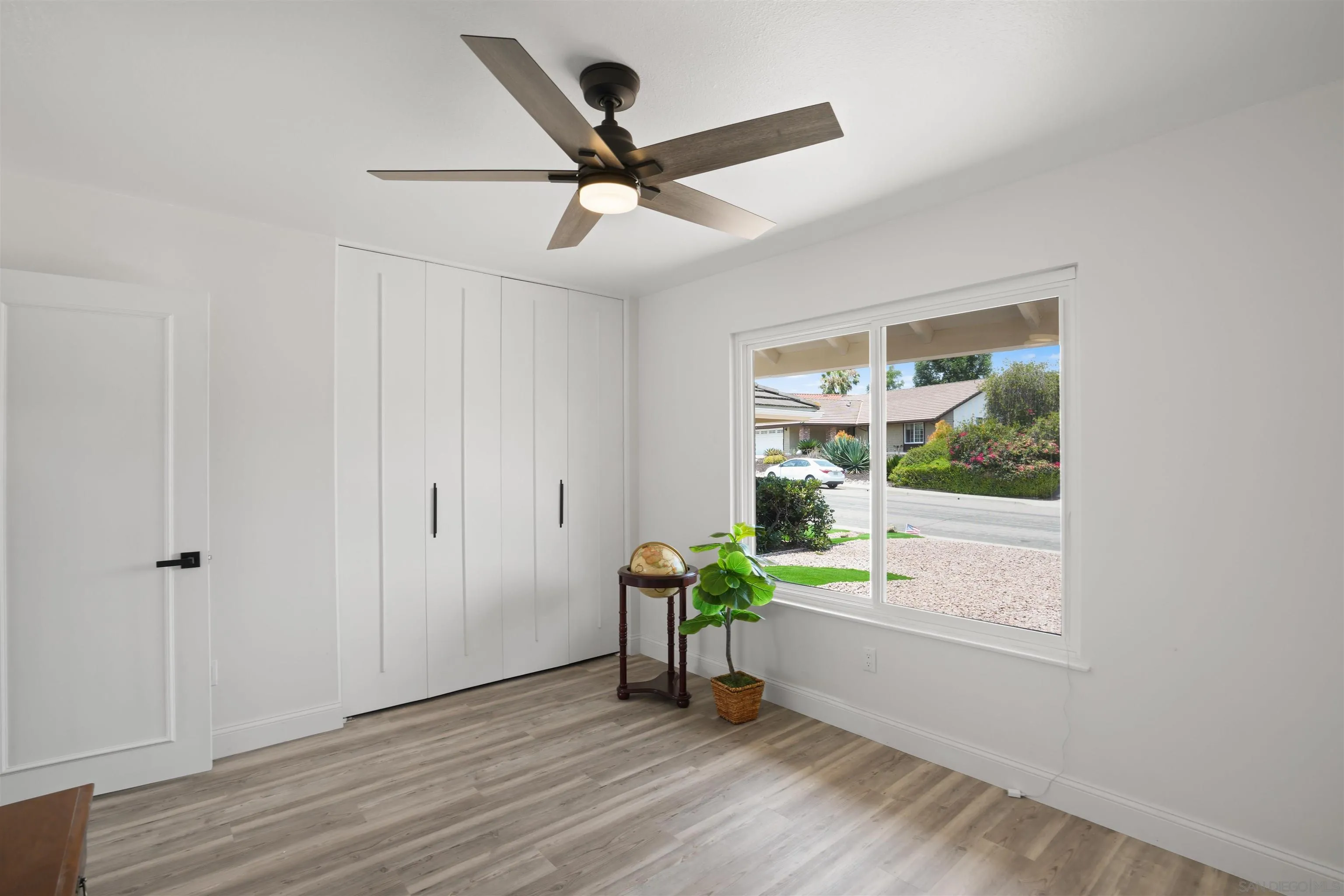 https://cdn.realtyfeed.com/cdn/127/250033460/b77fb0af2d8a0790d9adc6ecdbda5378.webp