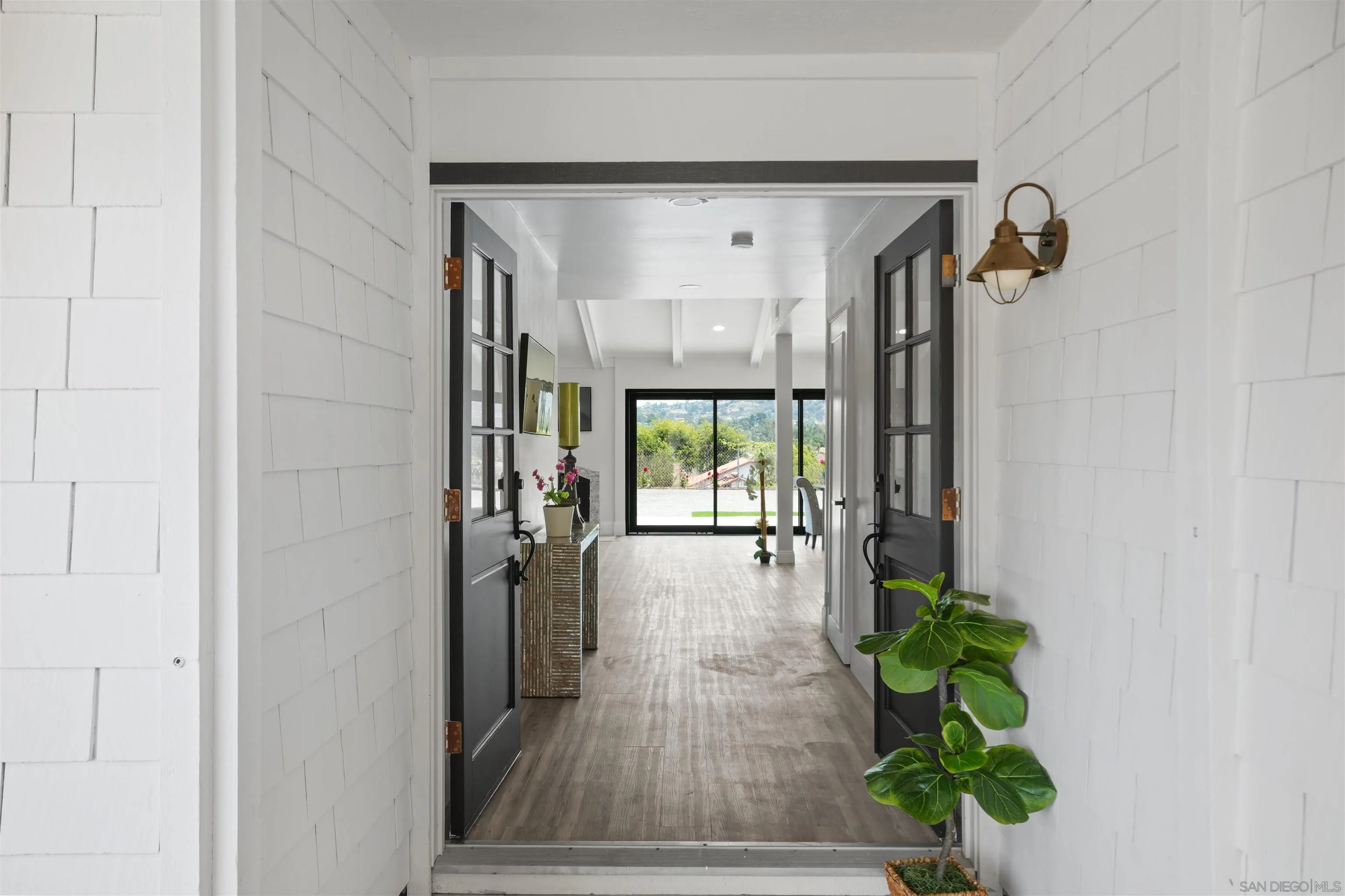 https://cdn.realtyfeed.com/cdn/127/250033460/cdfdc3d1882aa6be38d8d80e124acdb1.webp