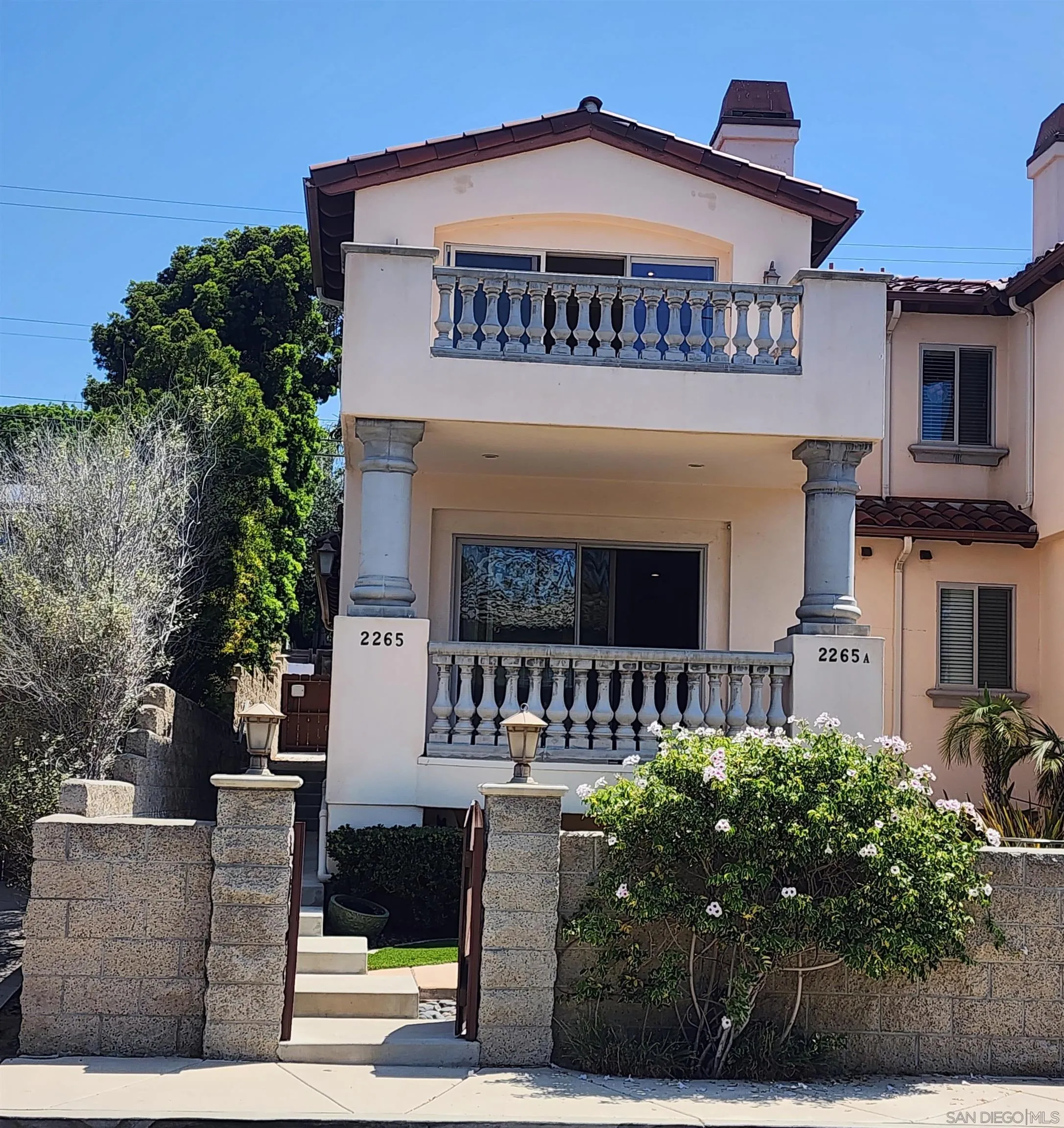 Photo #2: 250033468 Listing 