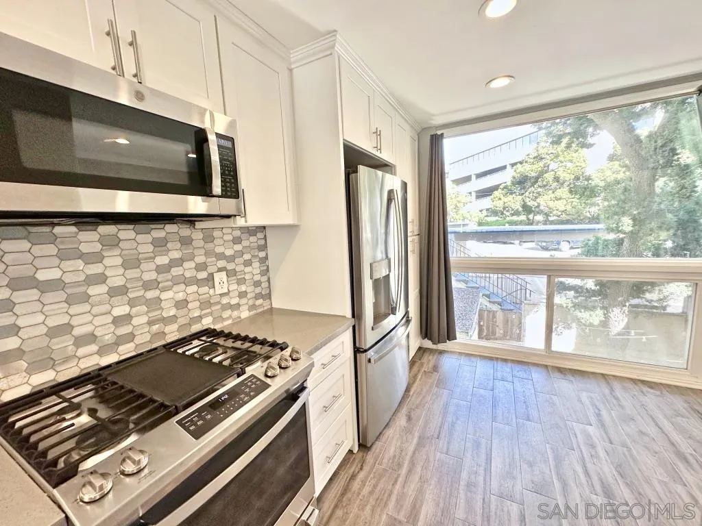 Photo #11: 250033470 Listing: Photo #11