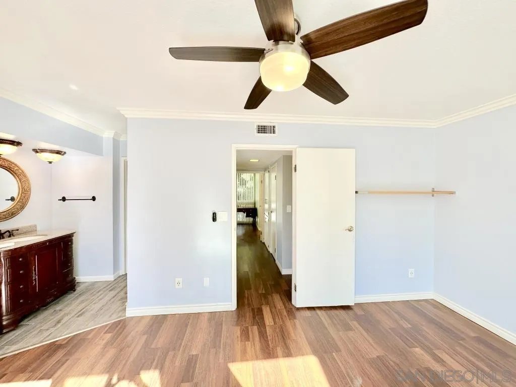 Photo #8: 250033470 Listing: Photo #8