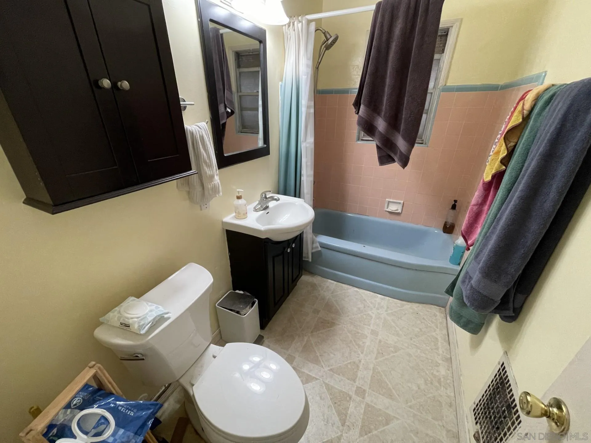 https://cdn.realtyfeed.com/cdn/127/250033473/e8cf52f9c9c5a5bceb07054e9d0395ae.webp