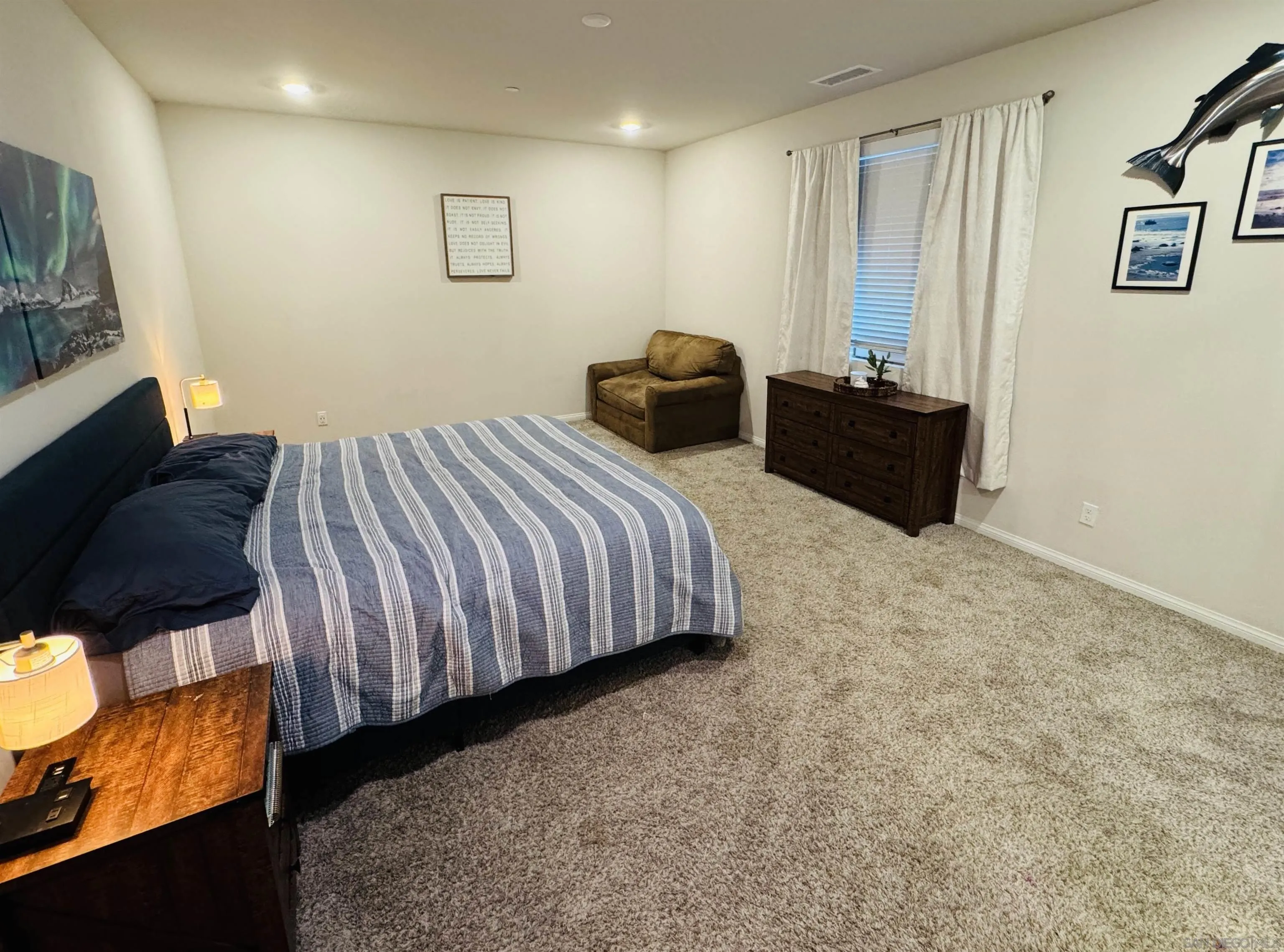 https://cdn.realtyfeed.com/cdn/127/250033476/2d1221f325d74ca7d58bb5b0e78bbdae.webp