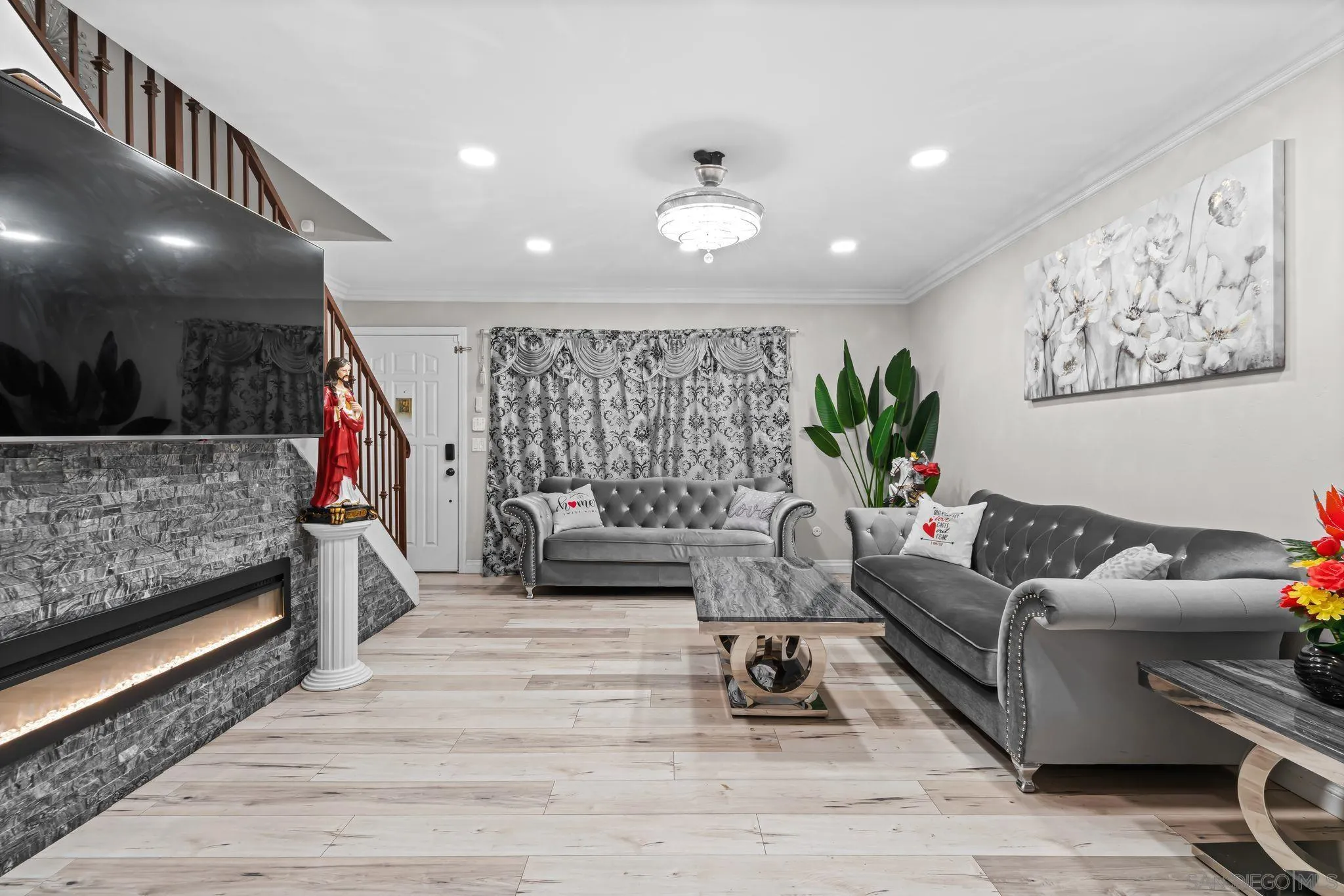 MLS: 250033482 Condo For Sale