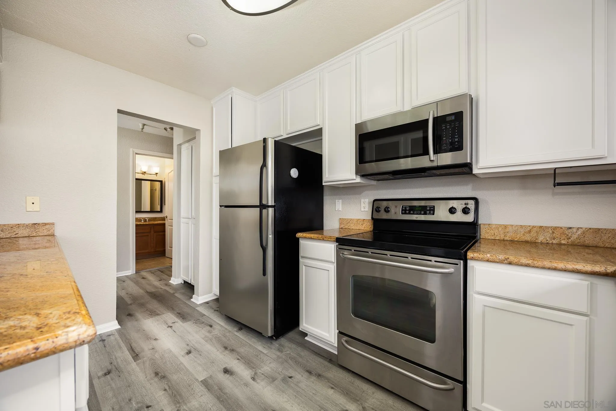 Photo #13: 250033486 Listing: Photo #13