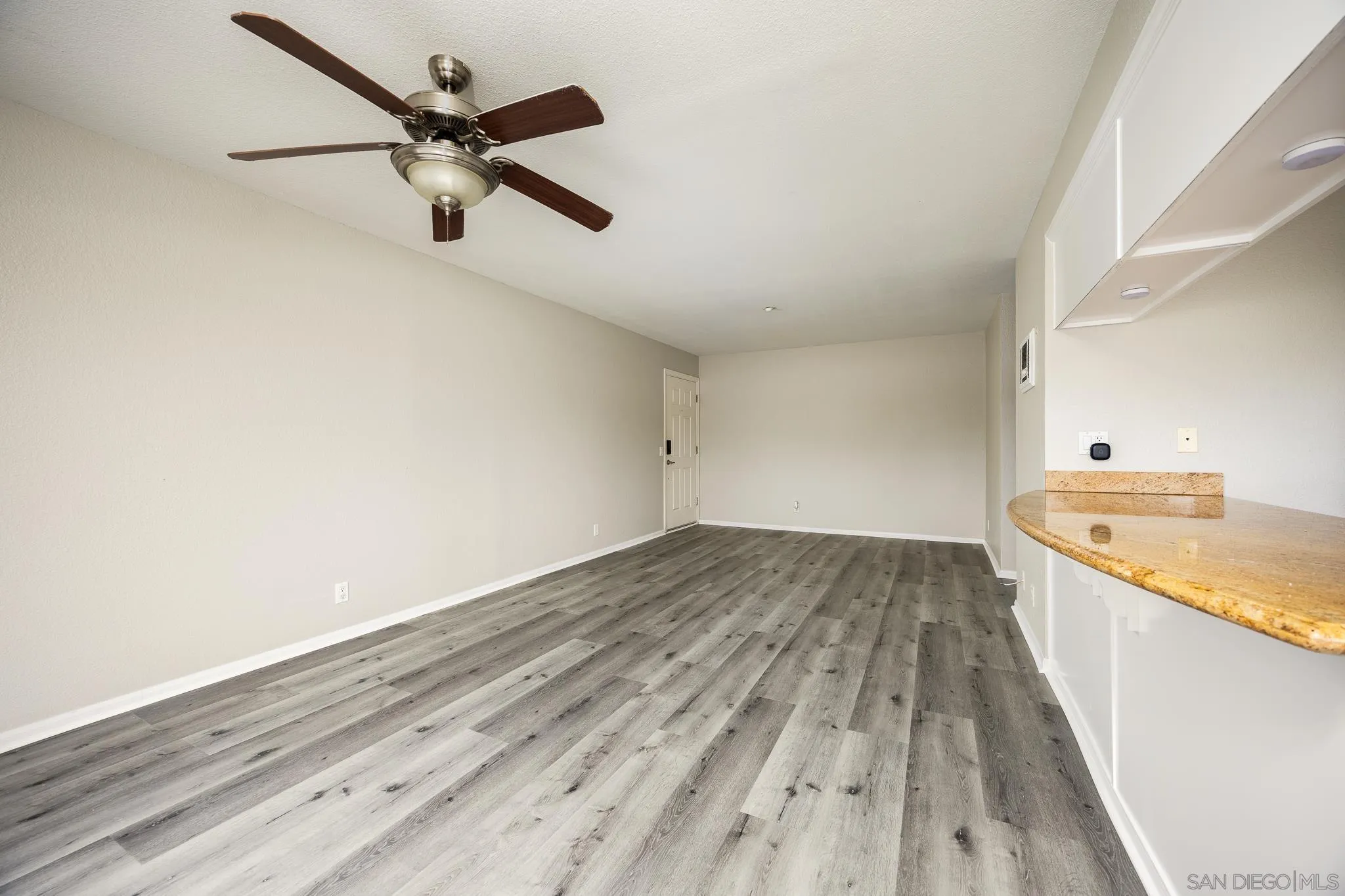 Photo #11: 250033486 Listing: Photo #11