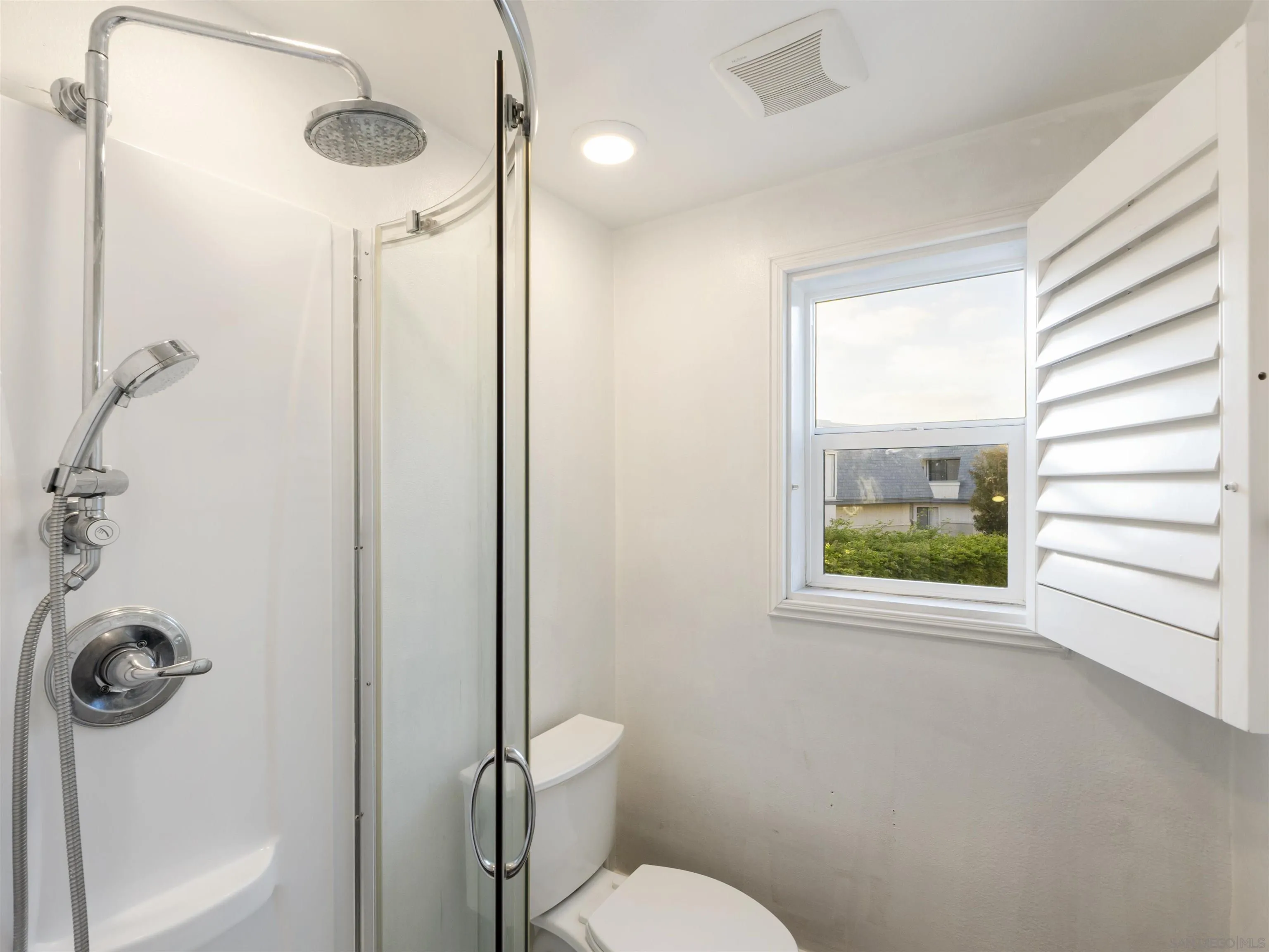Photo #15: 250033487 Listing: Photo #15