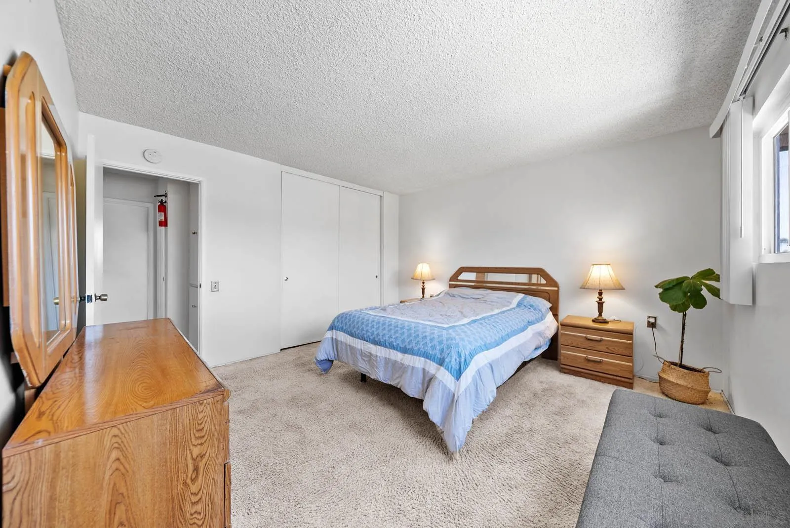 https://cdn.realtyfeed.com/cdn/127/250033488/5d8dabdce46f40e6429c71c8799bec41.webp