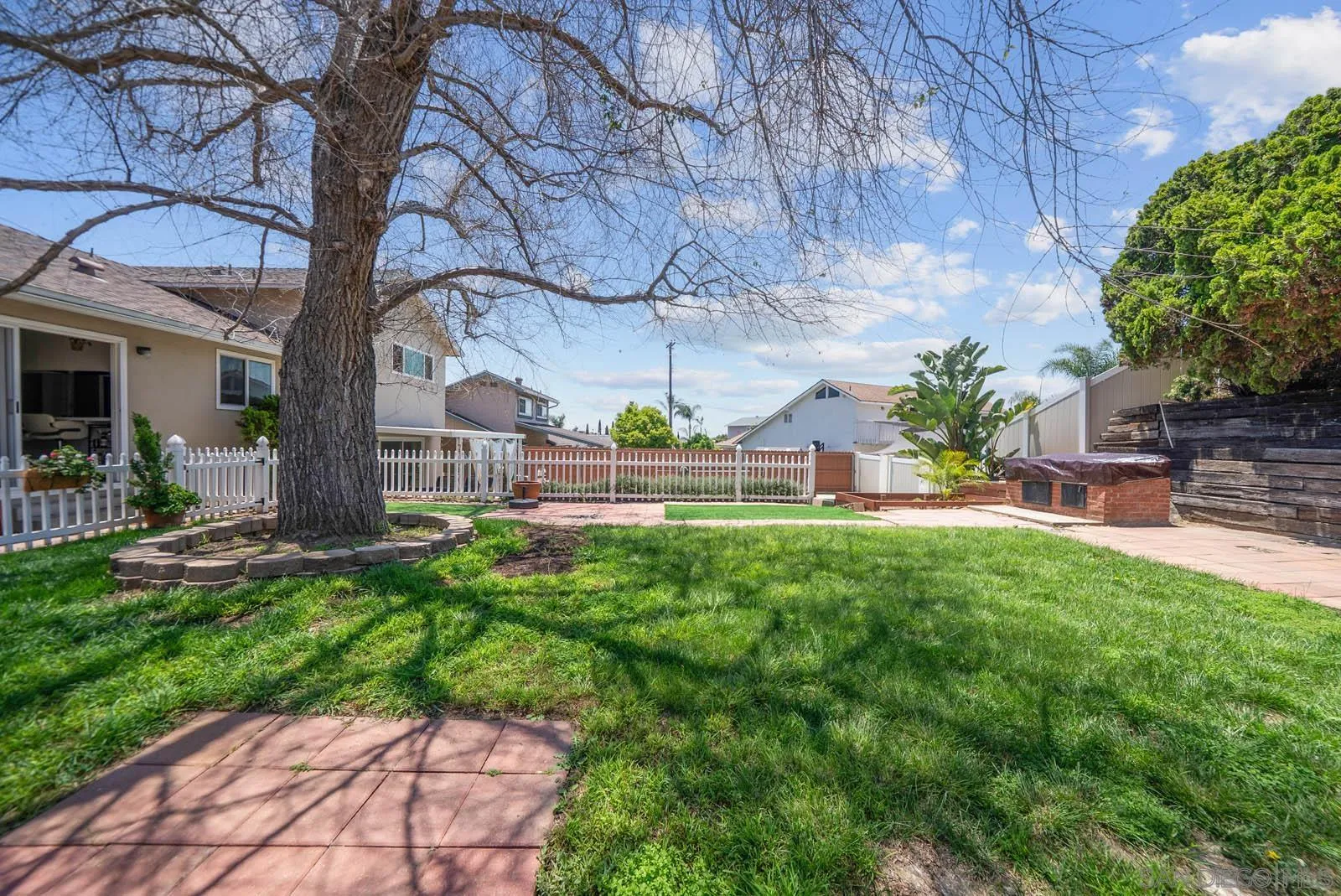 https://cdn.realtyfeed.com/cdn/127/250033488/5e44119ab4fa4dfc404ae14c4b5420c5.webp