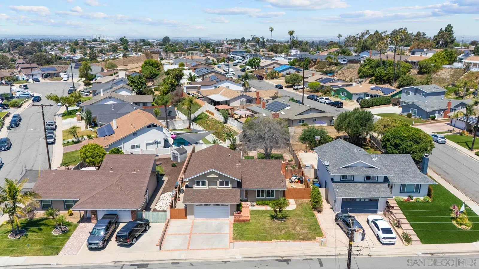 https://cdn.realtyfeed.com/cdn/127/250033488/92d77fa6467adfa70aa6da9d27a9ddba.webp