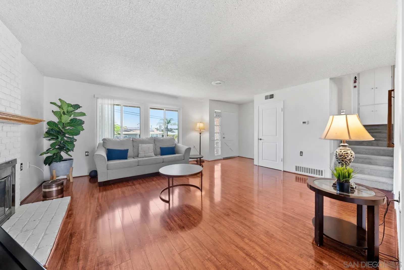 https://cdn.realtyfeed.com/cdn/127/250033488/a24bfce5d0a09025ace6ffab145f8c8d.webp