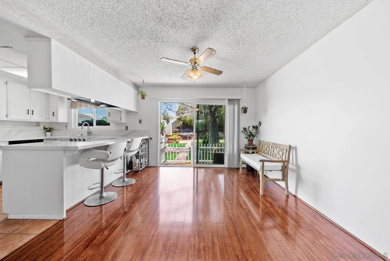 https://cdn.realtyfeed.com/cdn/127/250033488/c838e7befe1d25379b335d9d638e7dcc.webp